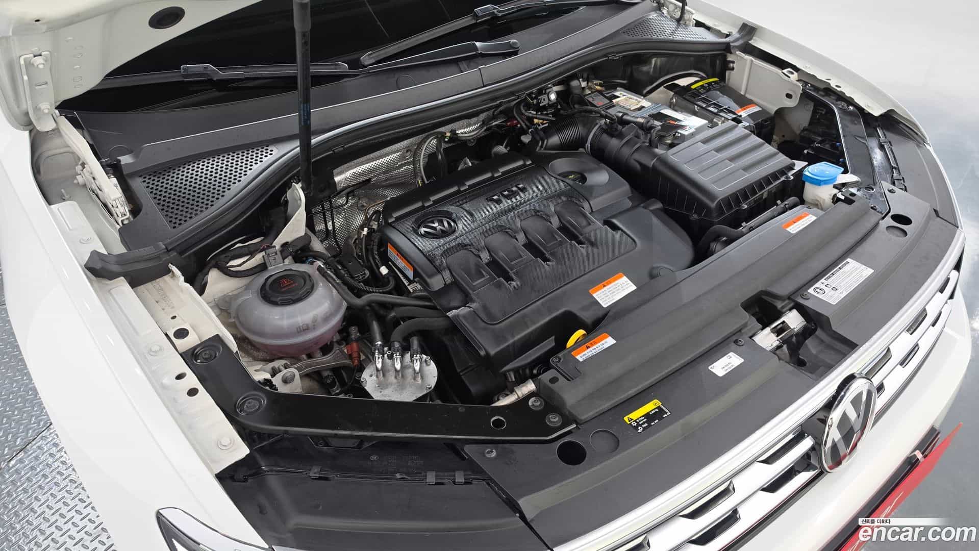 Tiguan Volkswagen 2018.4-OUTER-006