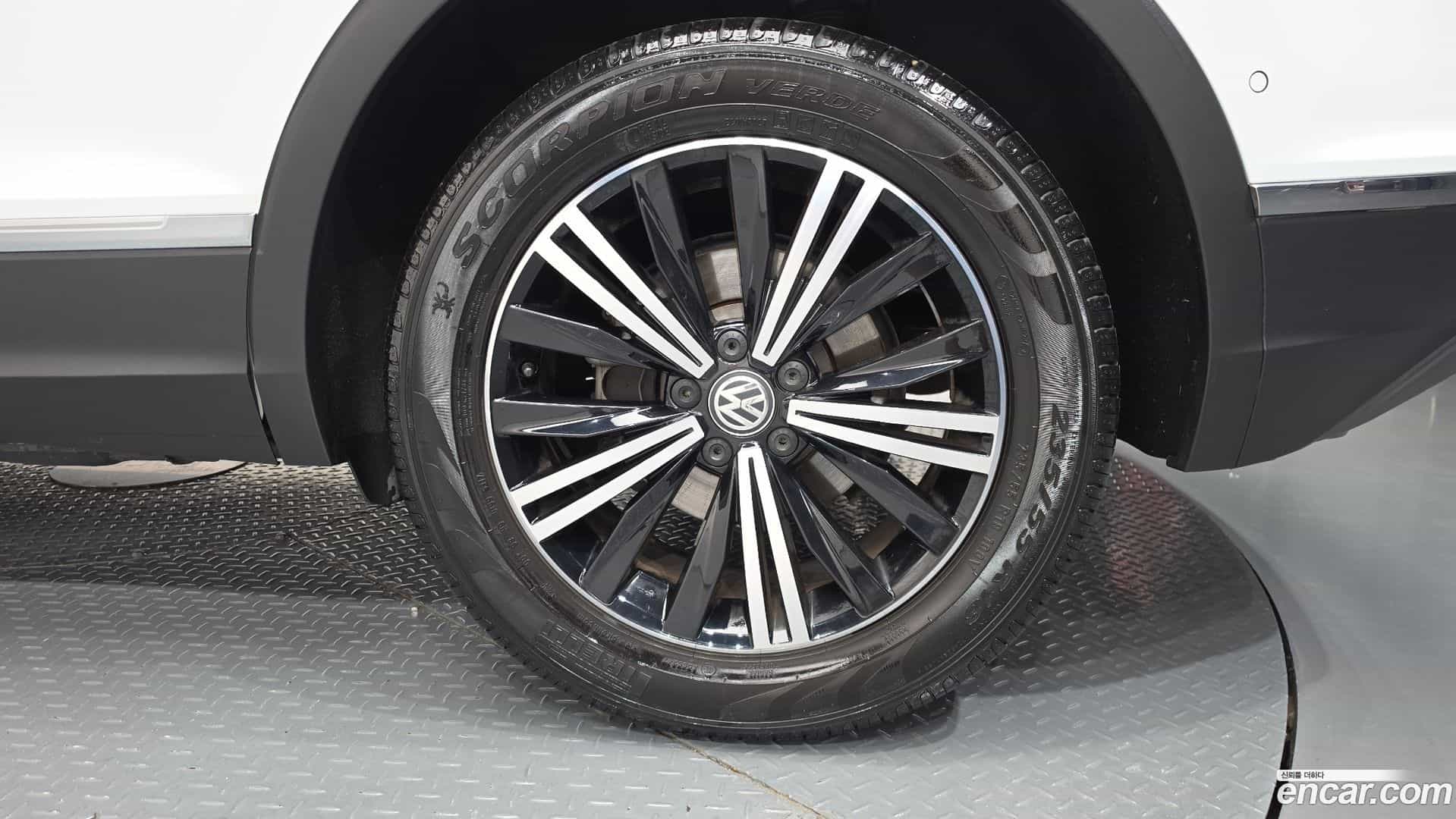 Tiguan Volkswagen 2018.4-OUTER-031