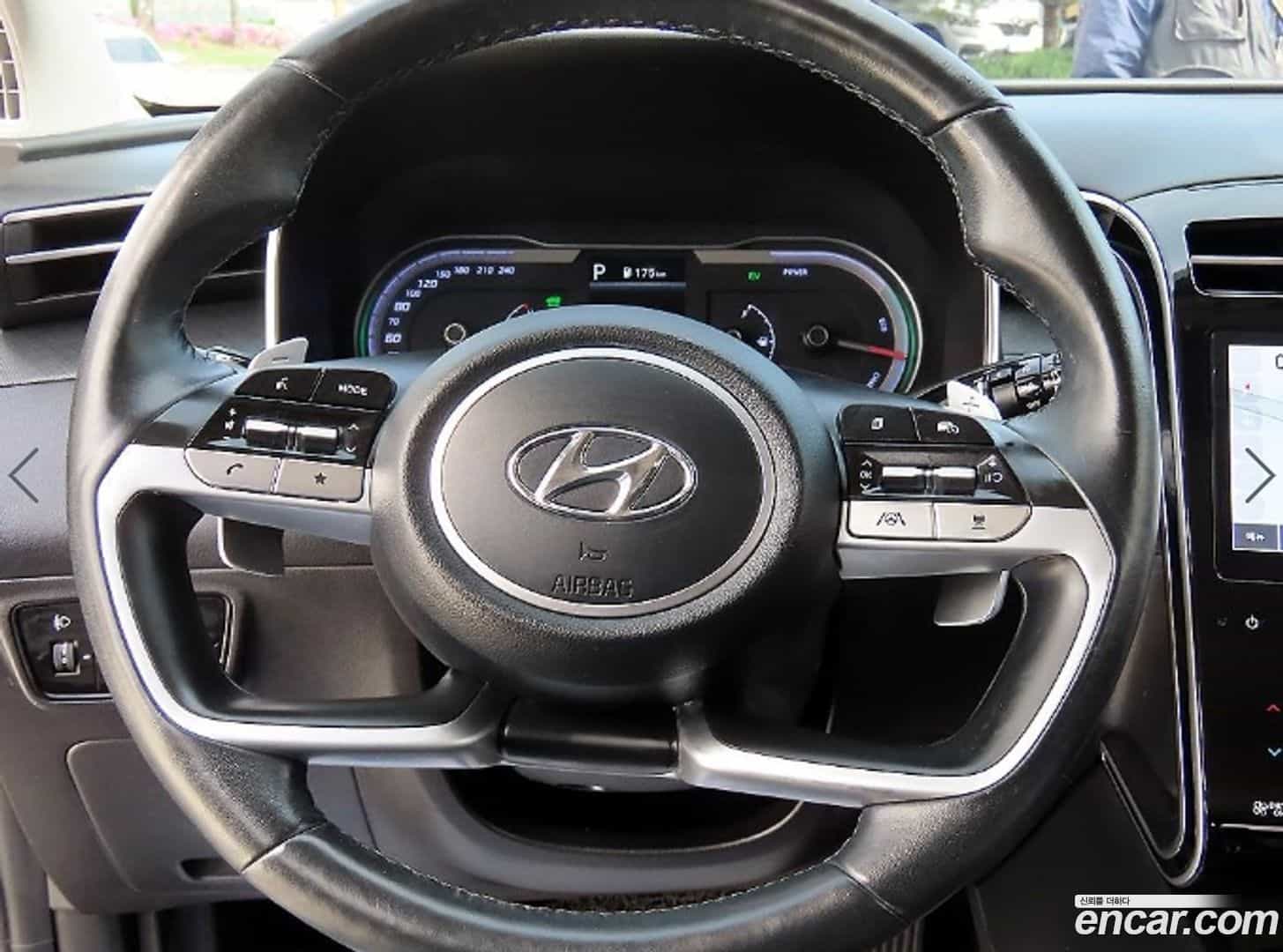 Tucson Hyundai 2022.1-INNER-008