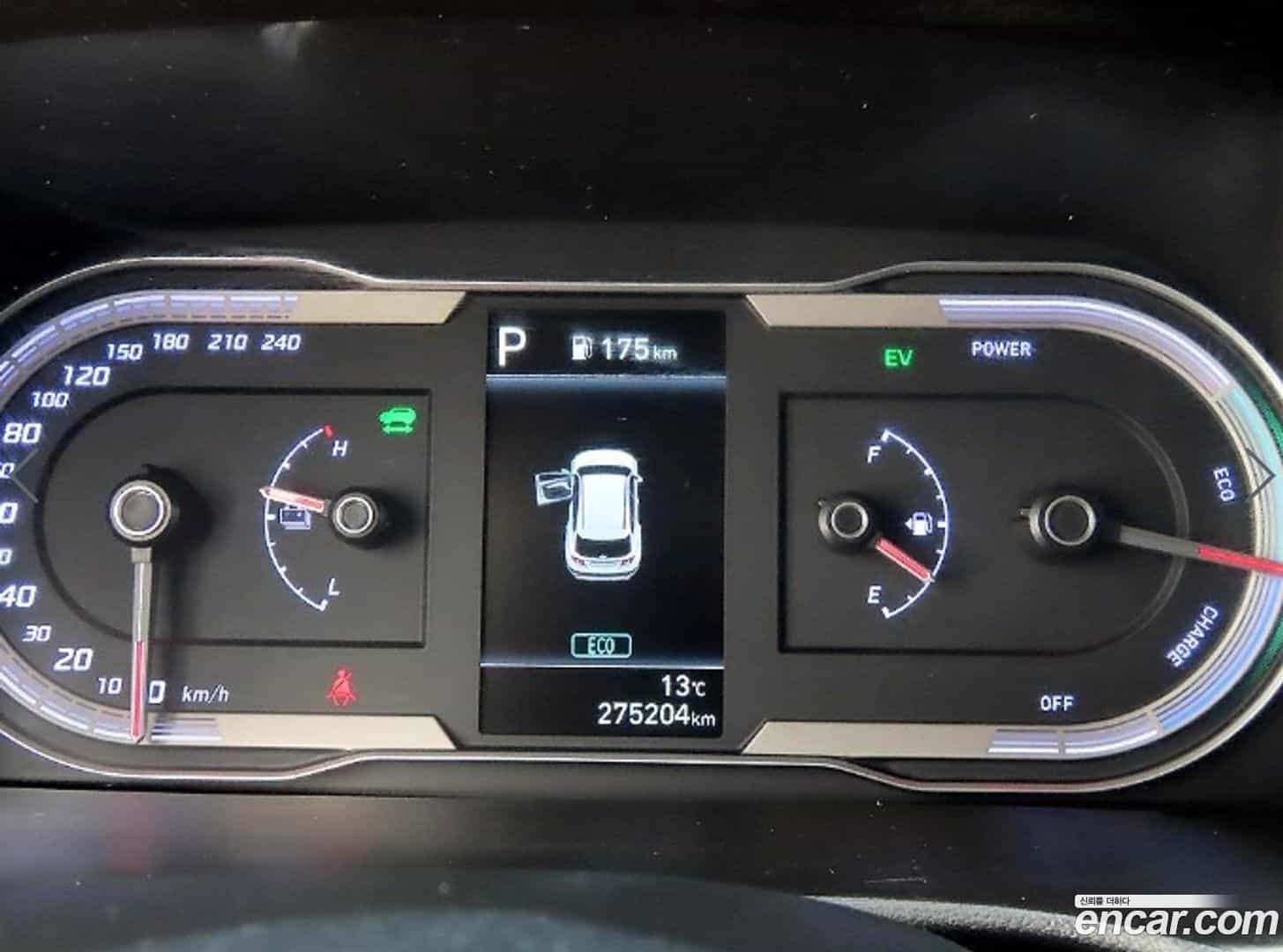 Tucson Hyundai 2022.1-INNER-009