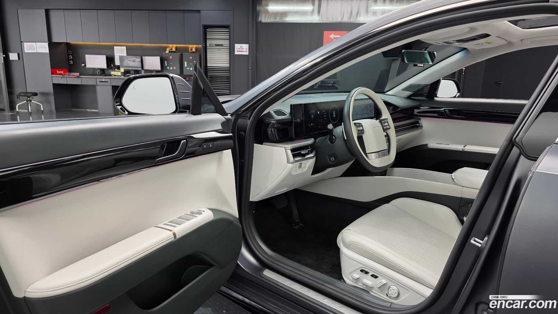 Grandeur Hyundai 2022.11-INNER-010