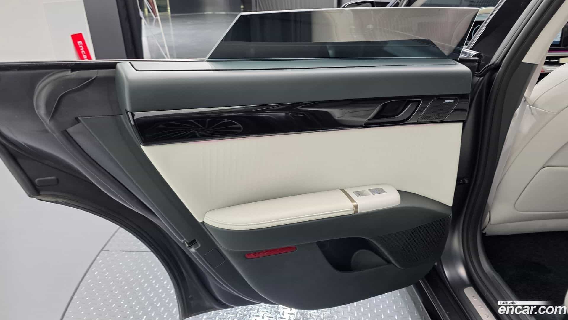 Grandeur Hyundai 2022.11-INNER-035