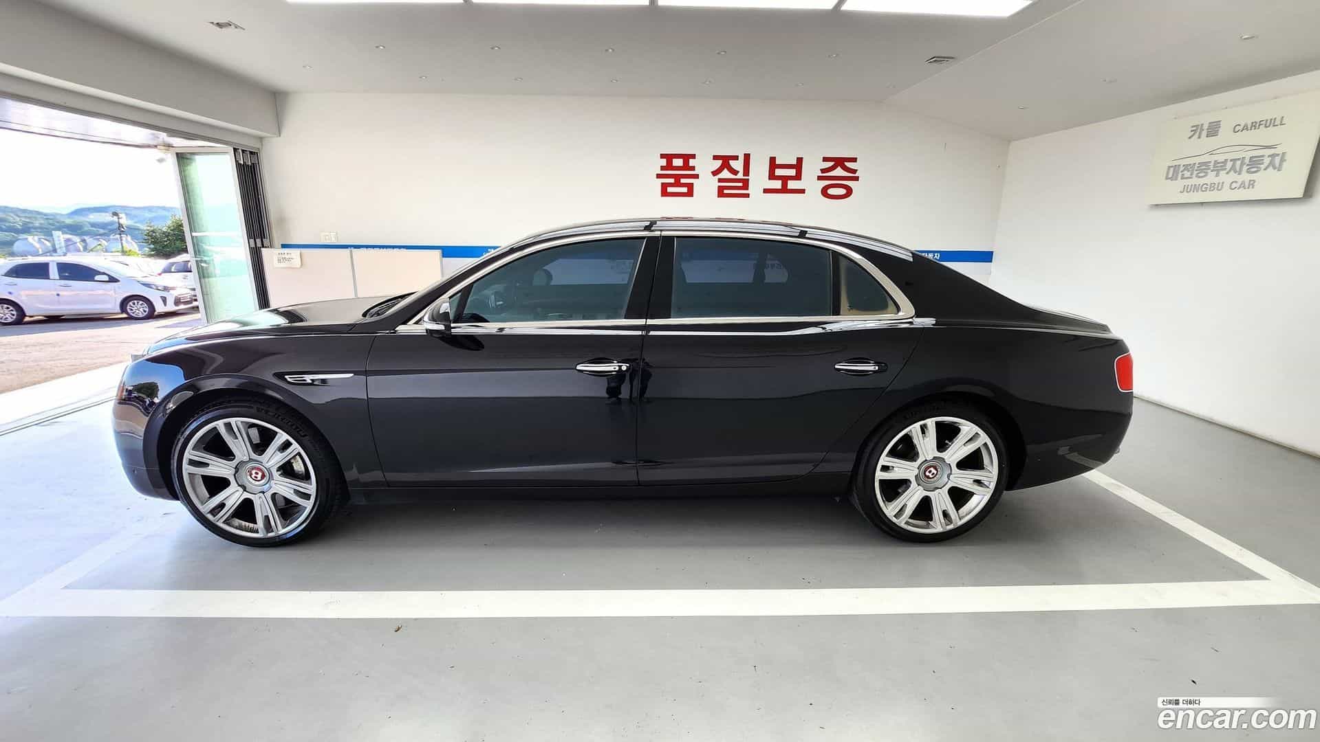 Flying Spur Bentley 2014.7-OUTER-004