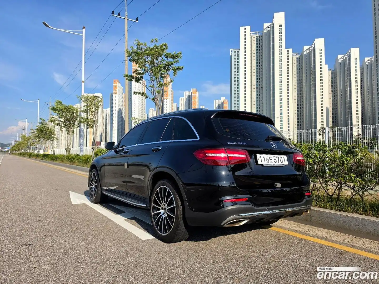 GLC-Class Mercedes-Benz 2019.9-OUTER-002