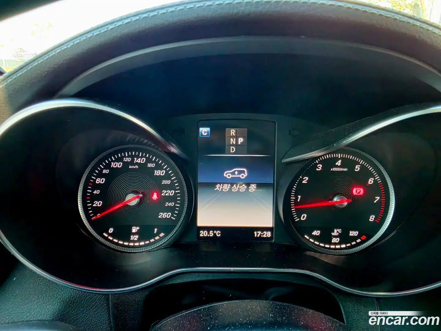 GLC-Class Mercedes-Benz 2019.9-INNER-008