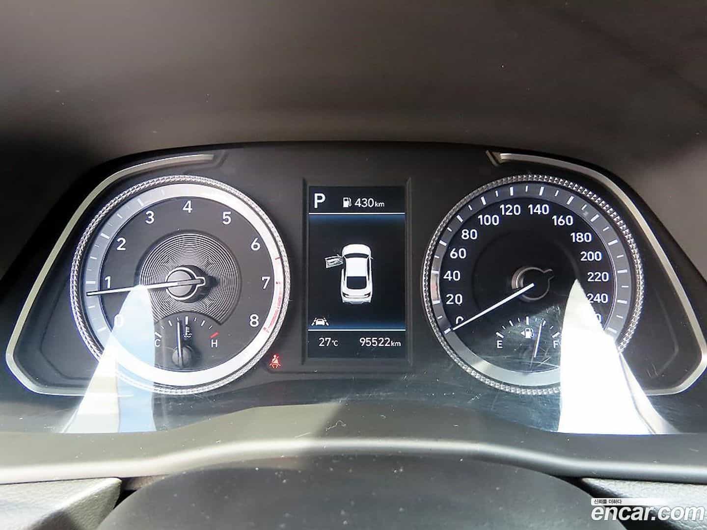 Sonata Hyundai 2022.1-INNER-009