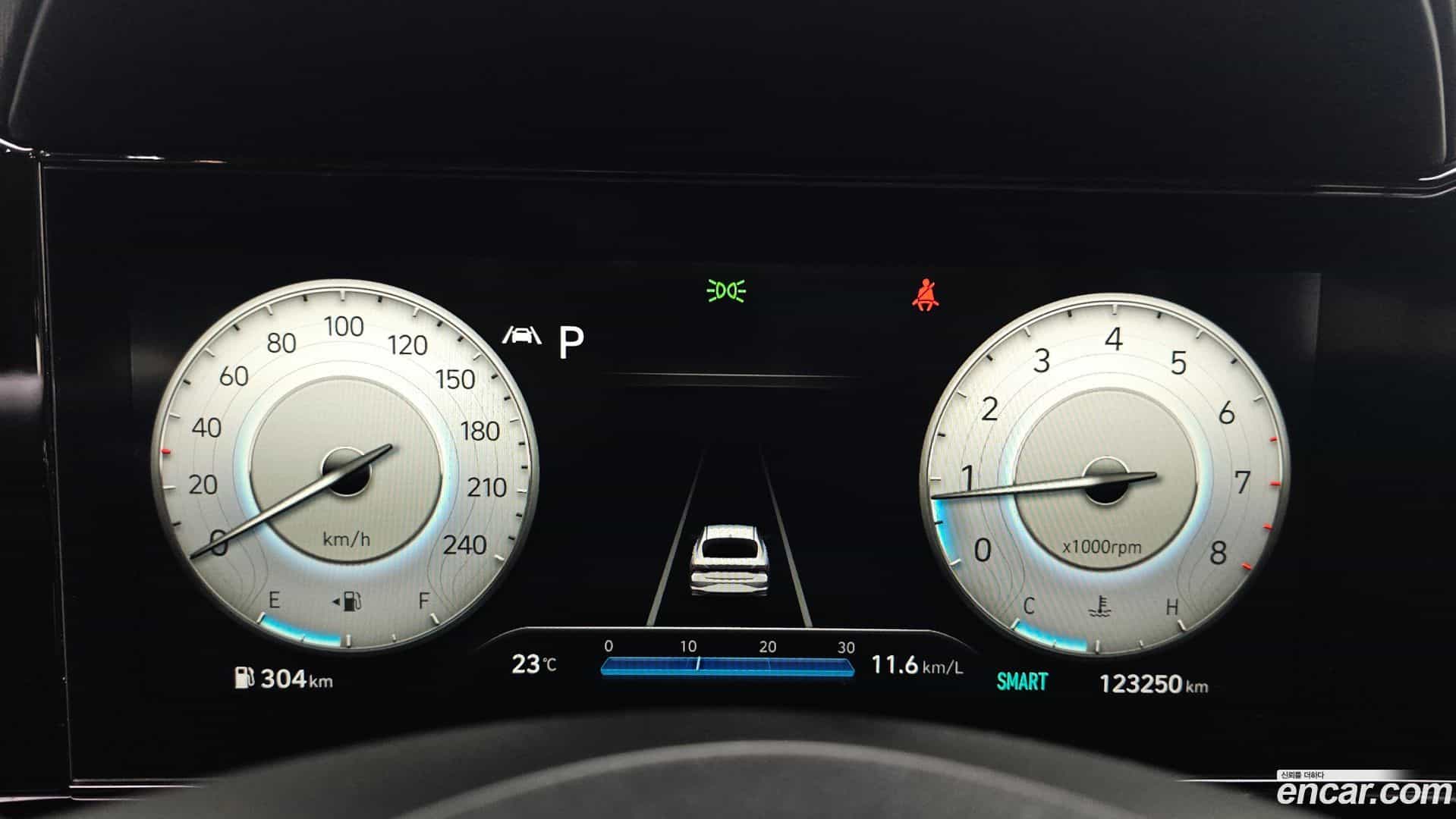 AVANTE Hyundai 2020.5-INNER-008