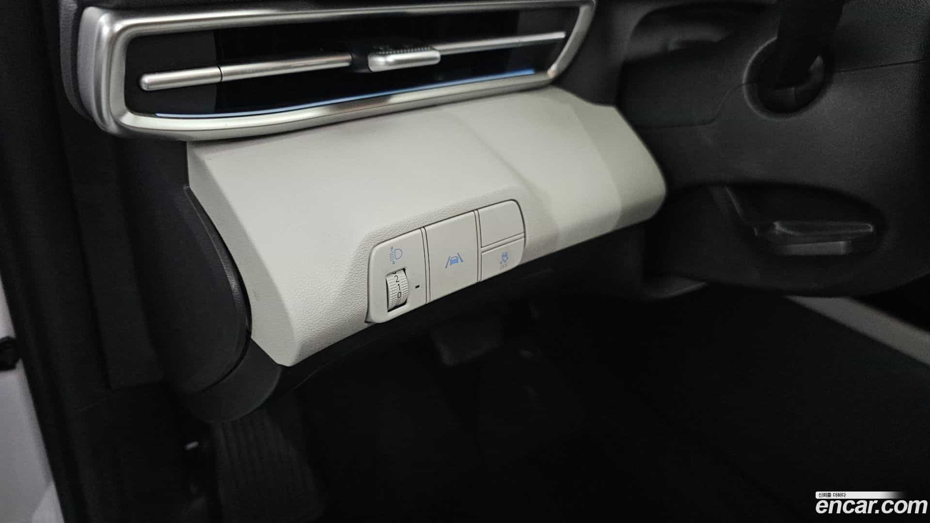 AVANTE Hyundai 2021.4-OPTION-024