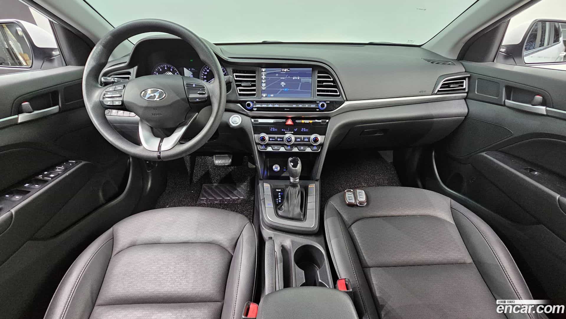 AVANTE Hyundai 2019.9-INNER-007