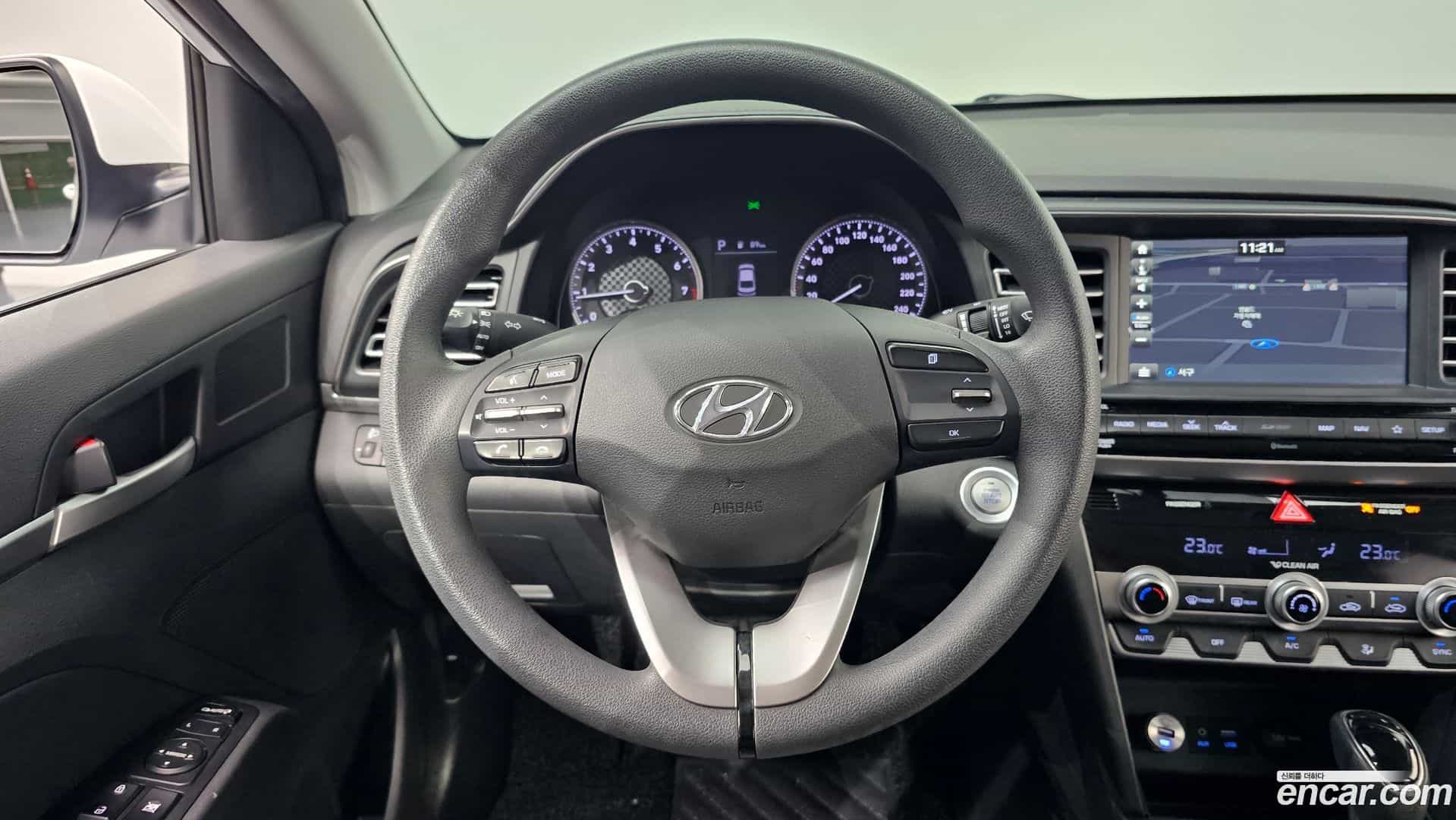 AVANTE Hyundai 2019.9-OPTION-018