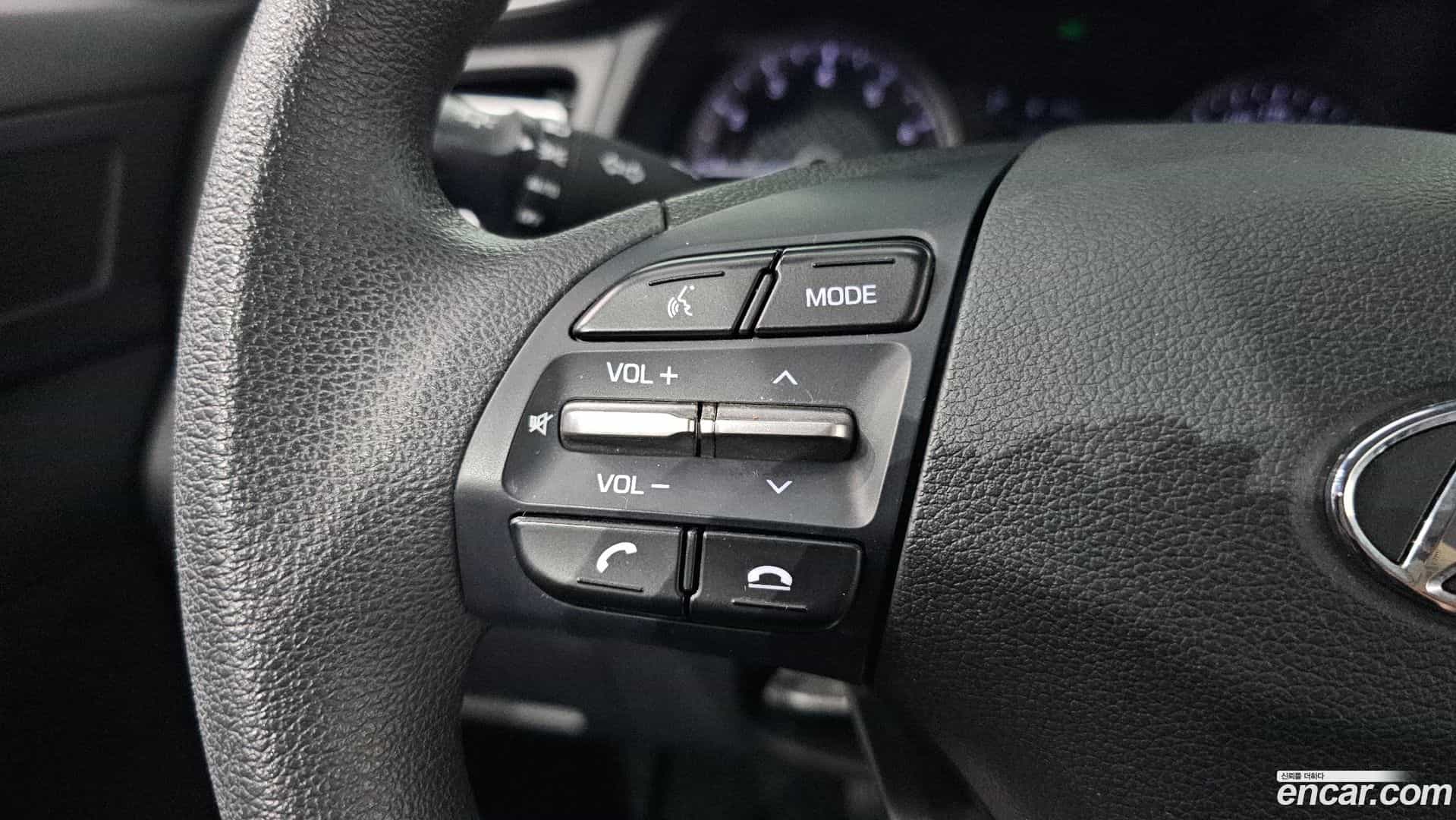 AVANTE Hyundai 2019.9-OPTION-019
