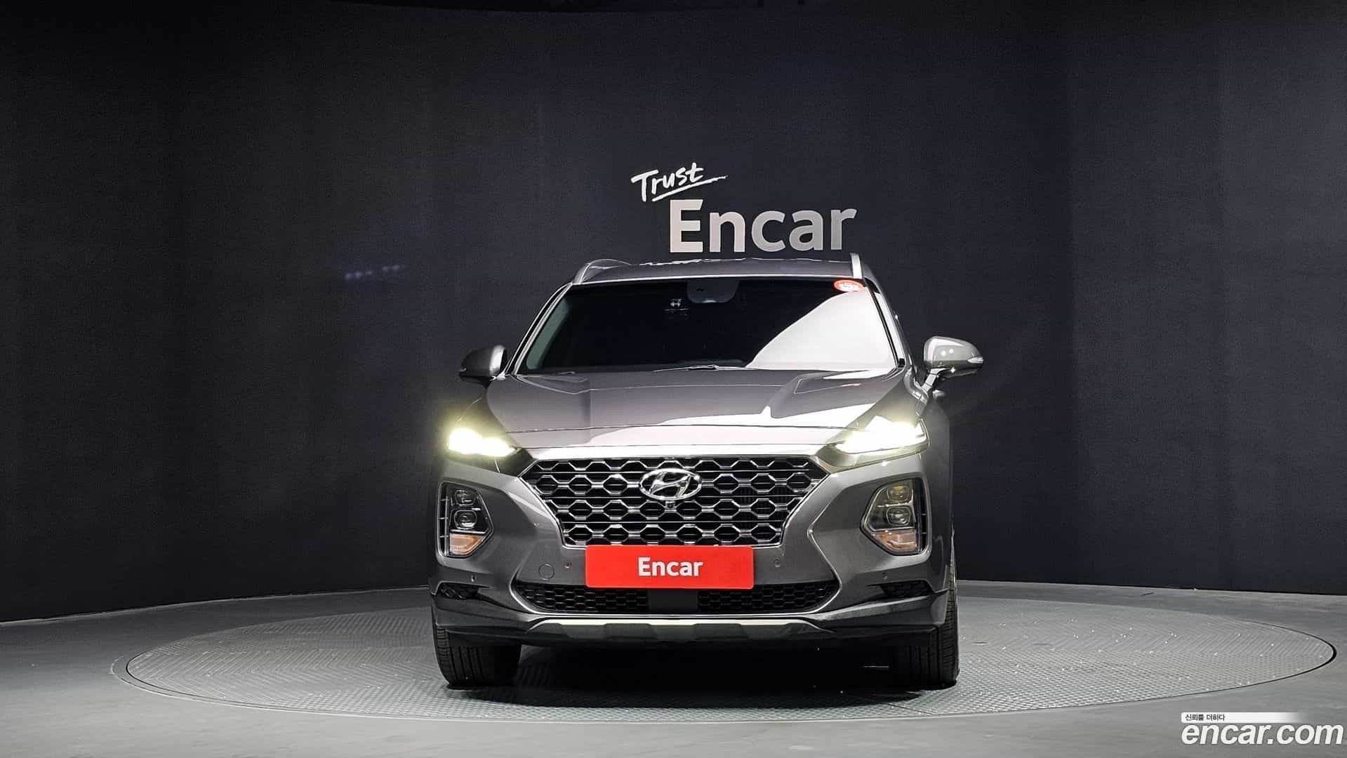 Santafe Hyundai 2018.2-OUTER-003