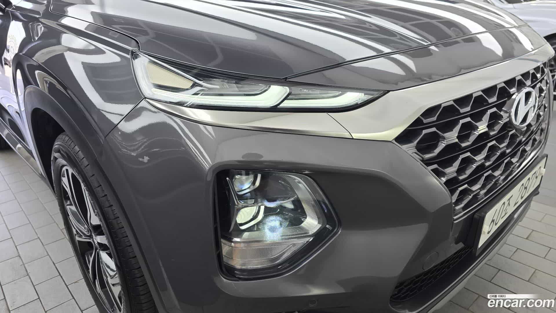 Santafe Hyundai 2018.2-OUTER-032