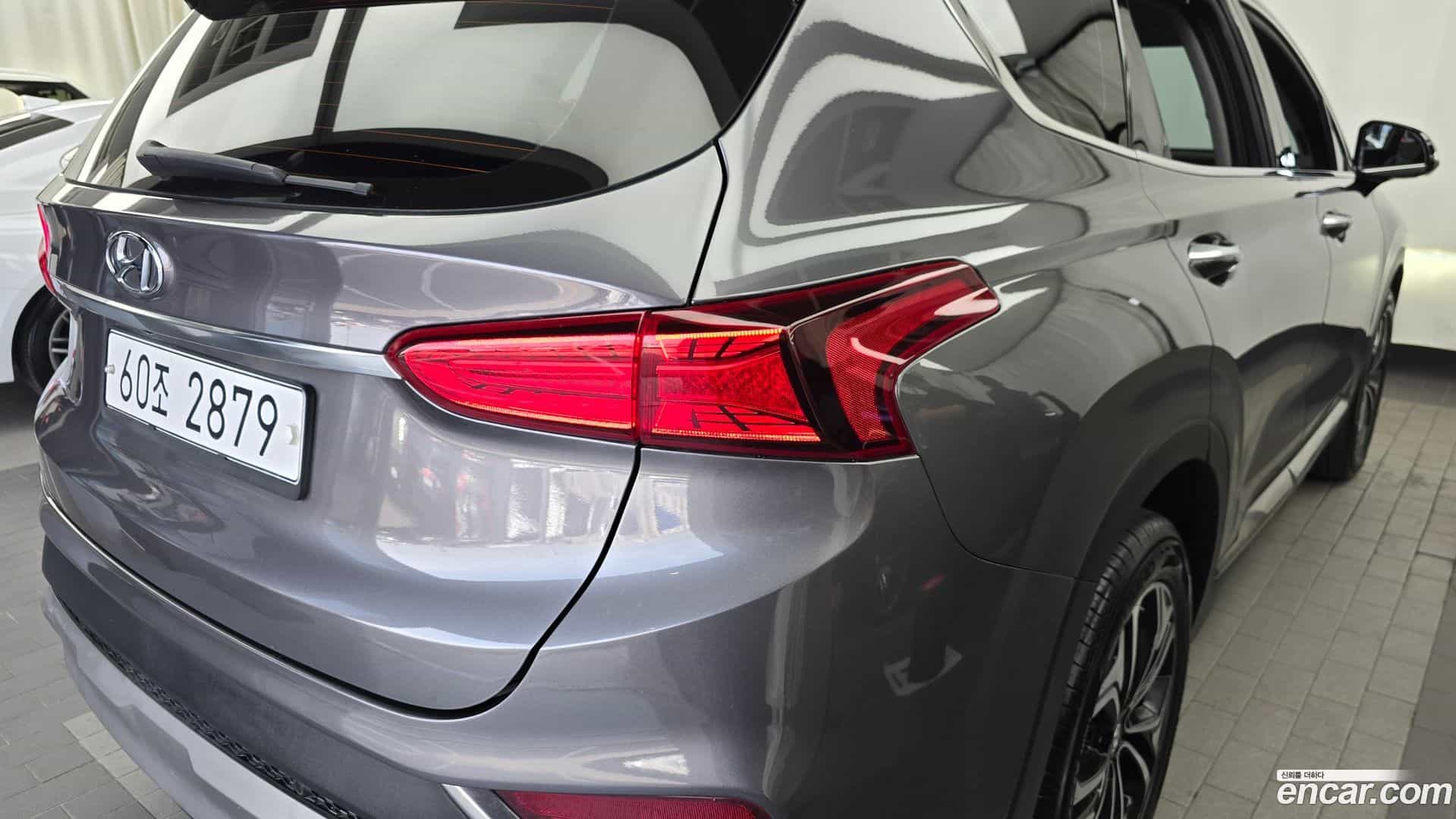 Santafe Hyundai 2018.2-OUTER-033