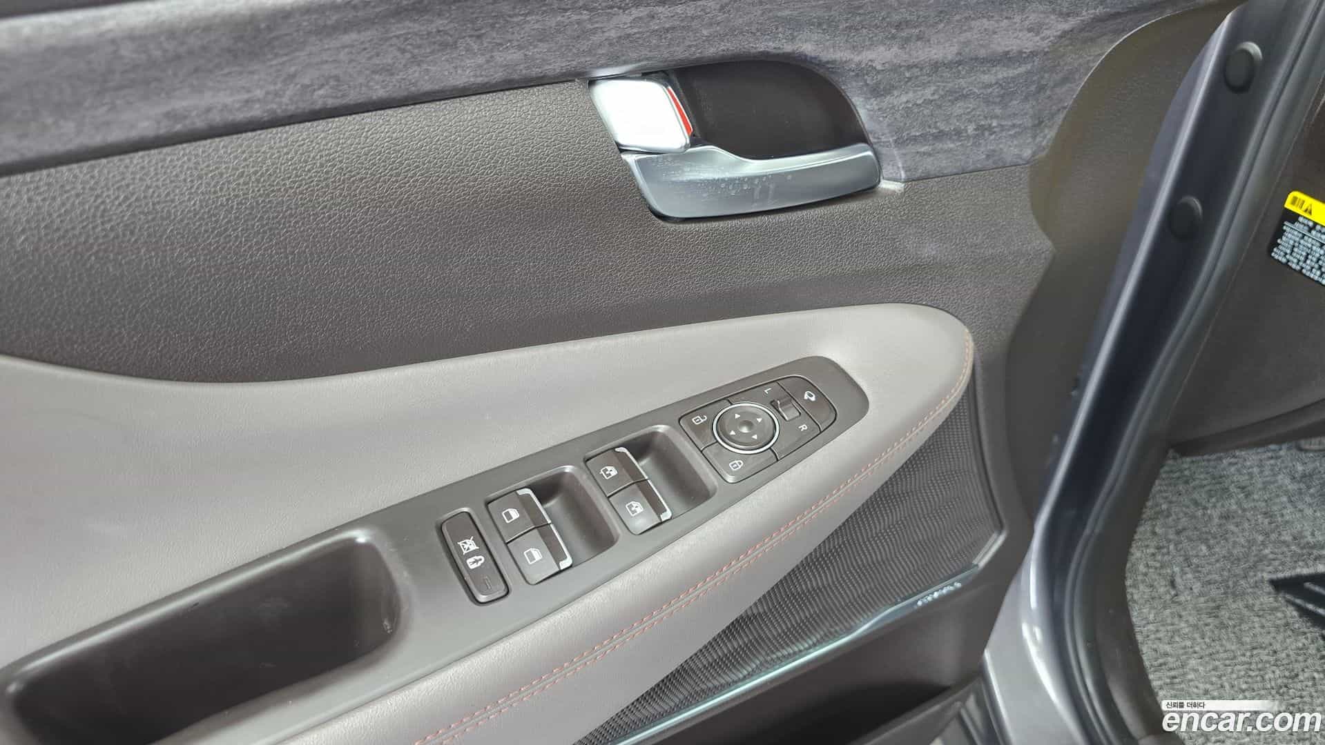 Santafe Hyundai 2018.2-OPTION-040