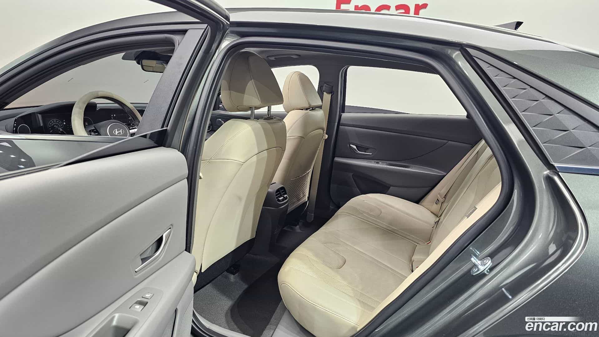 AVANTE Hyundai 2024.5-OPTION-015