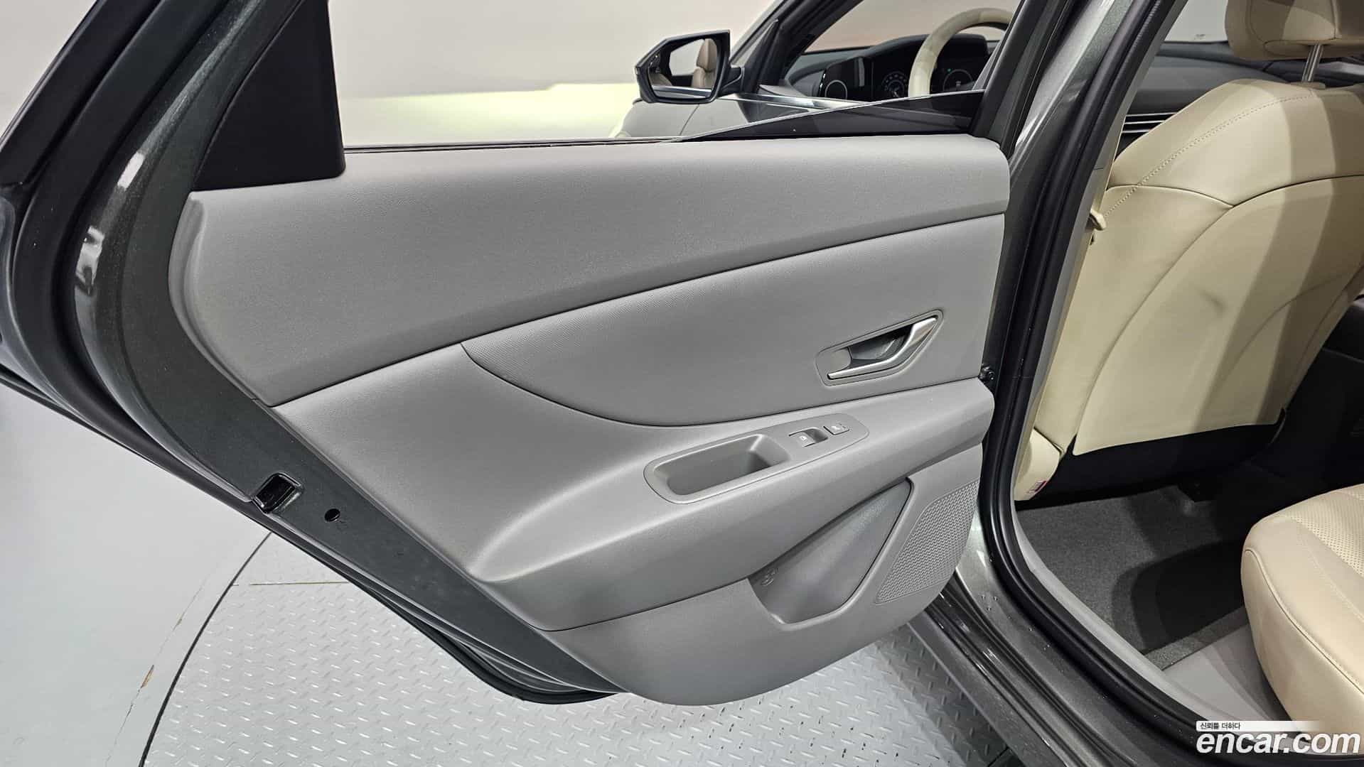 AVANTE Hyundai 2024.5-INNER-035