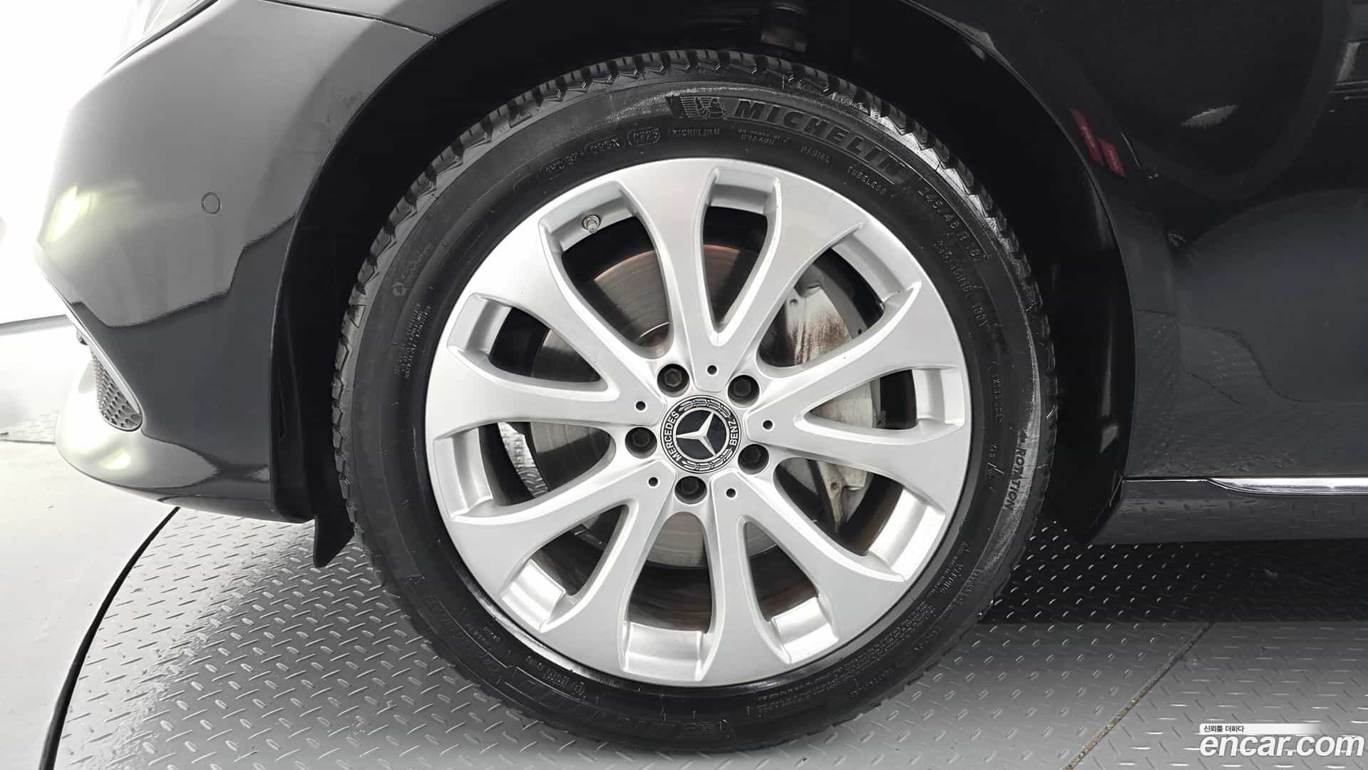 E-Class Mercedes-Benz 2018.5-OUTER-005