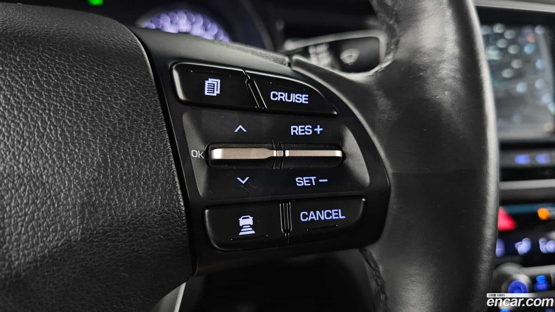AVANTE Hyundai 2019.10-OPTION-021