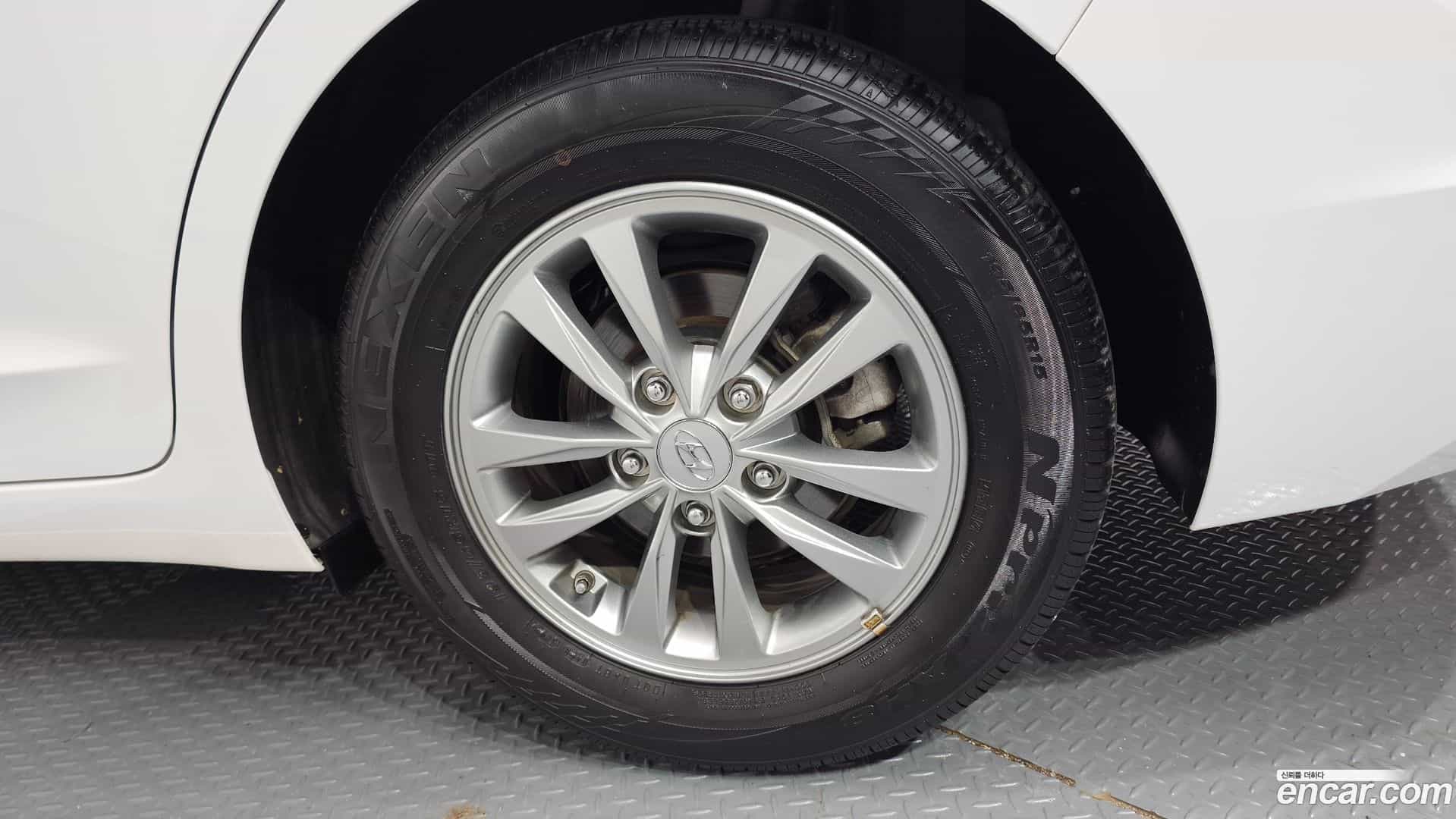 AVANTE Hyundai 2019.10-OUTER-031