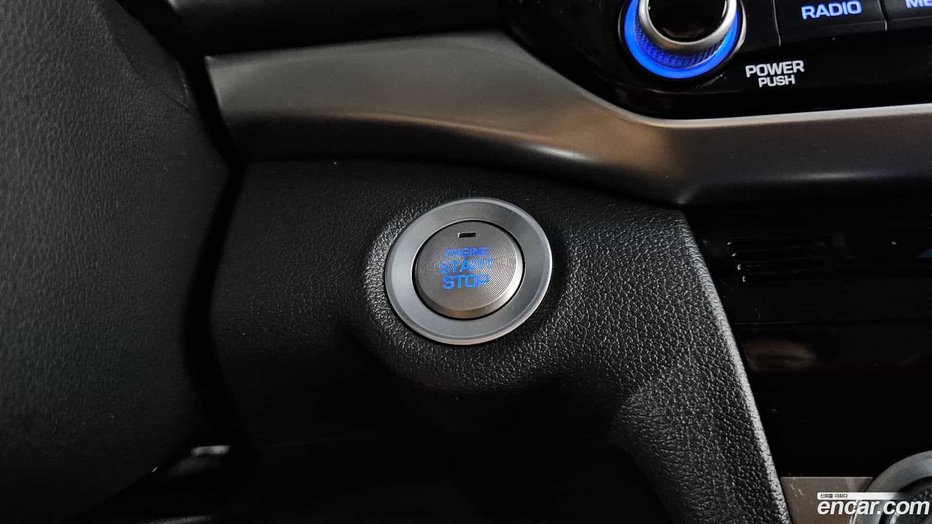 AVANTE Hyundai 2019.10-OPTION-040