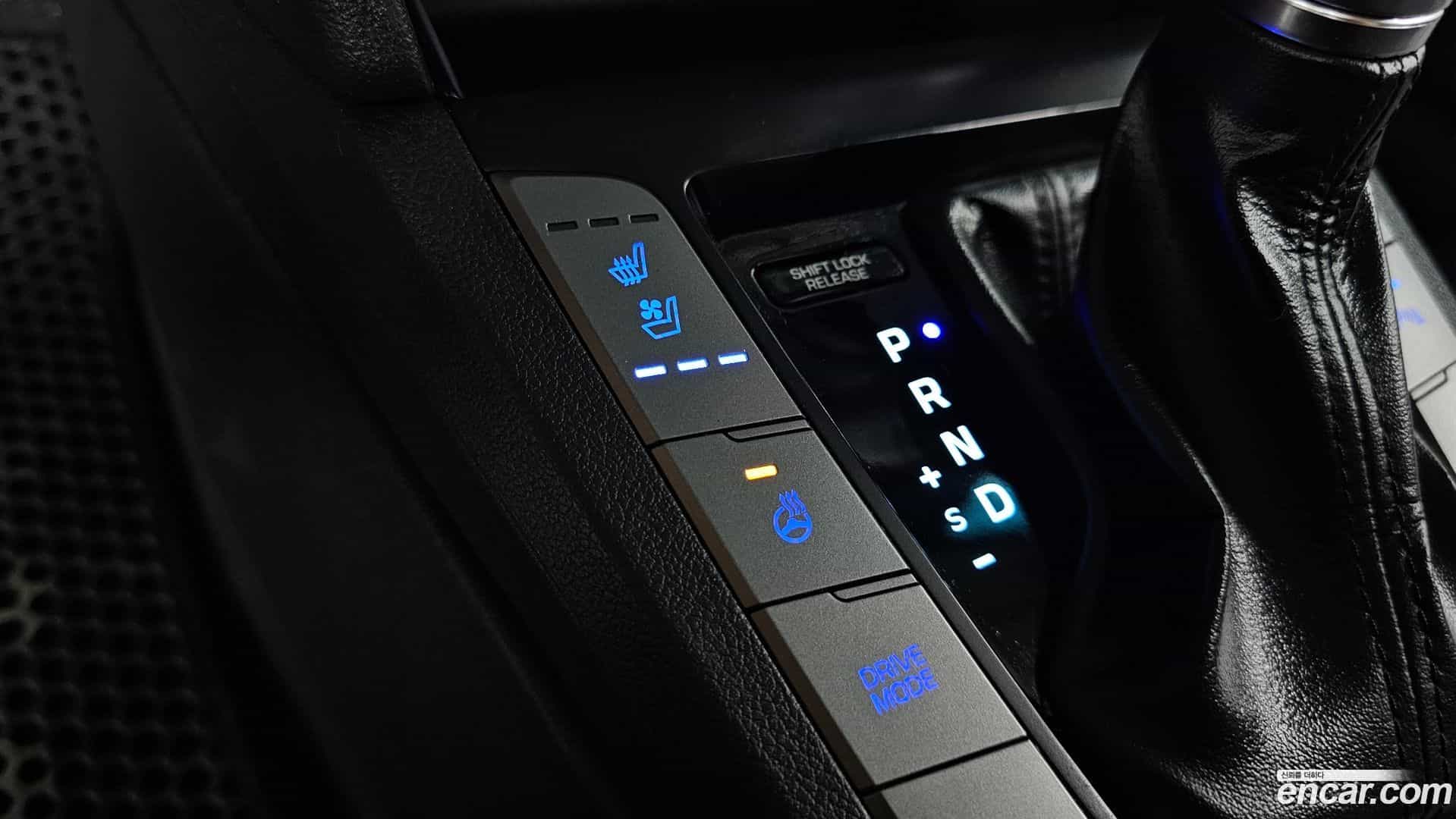 AVANTE Hyundai 2019.10-OPTION-042