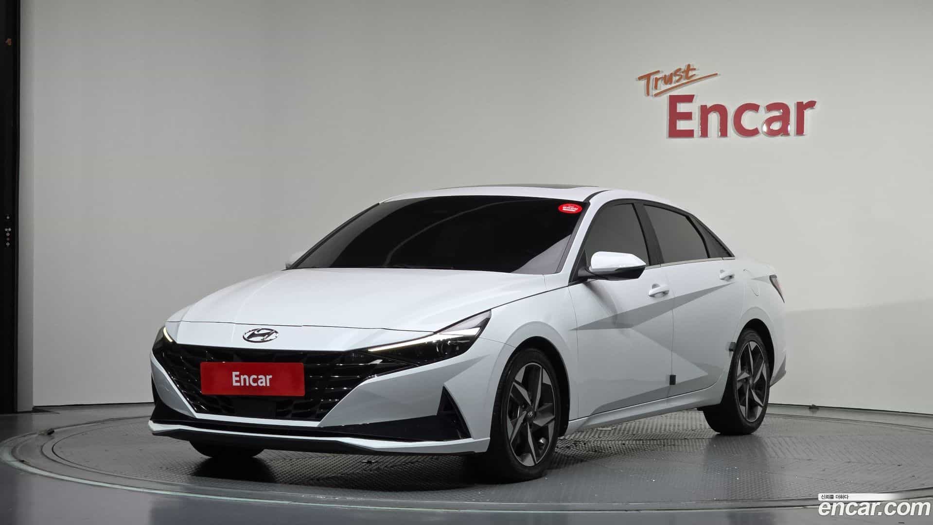 AVANTE Hyundai 2022.0-OUTER-001