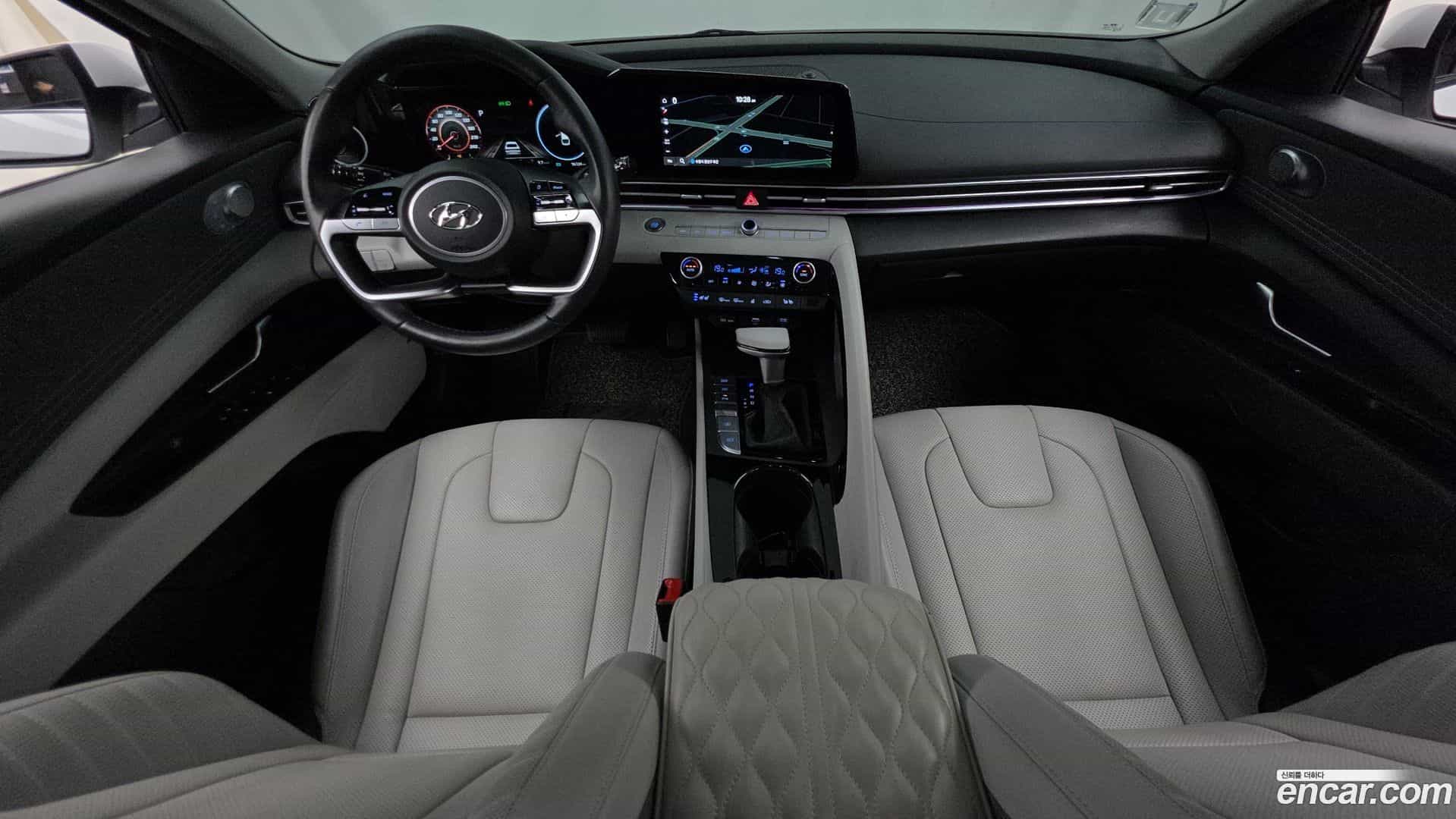 AVANTE Hyundai 2022.0-INNER-007
