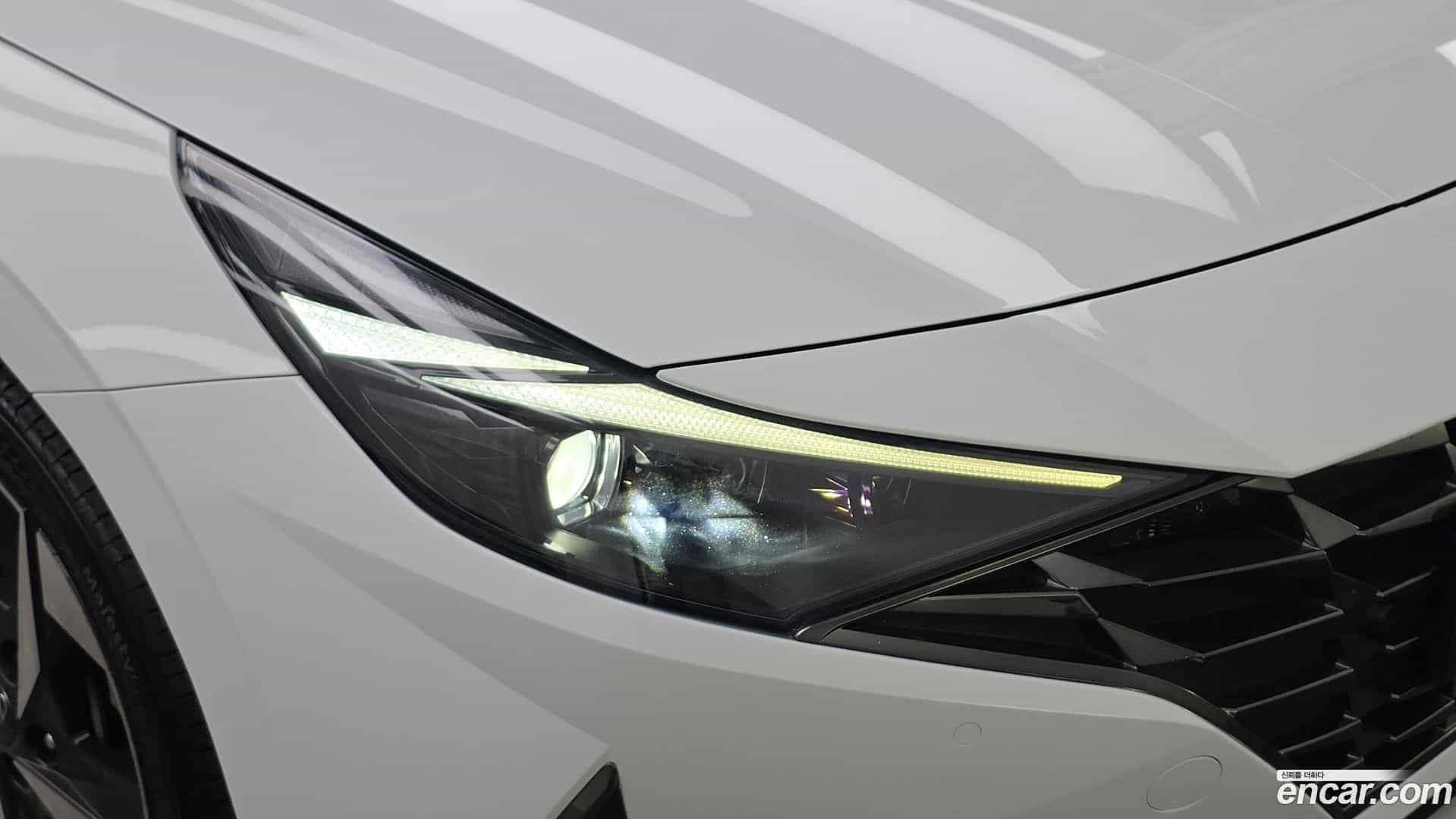 AVANTE Hyundai 2022.0-OUTER-032