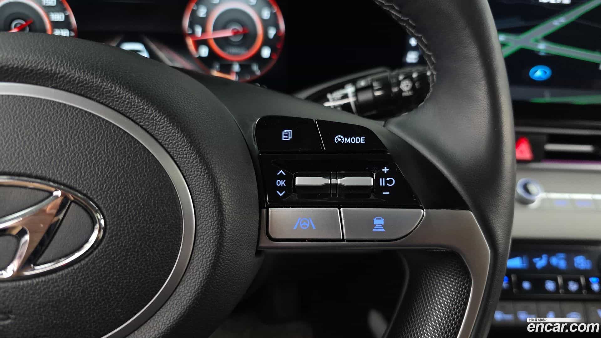 AVANTE Hyundai 2022.0-INNER-036