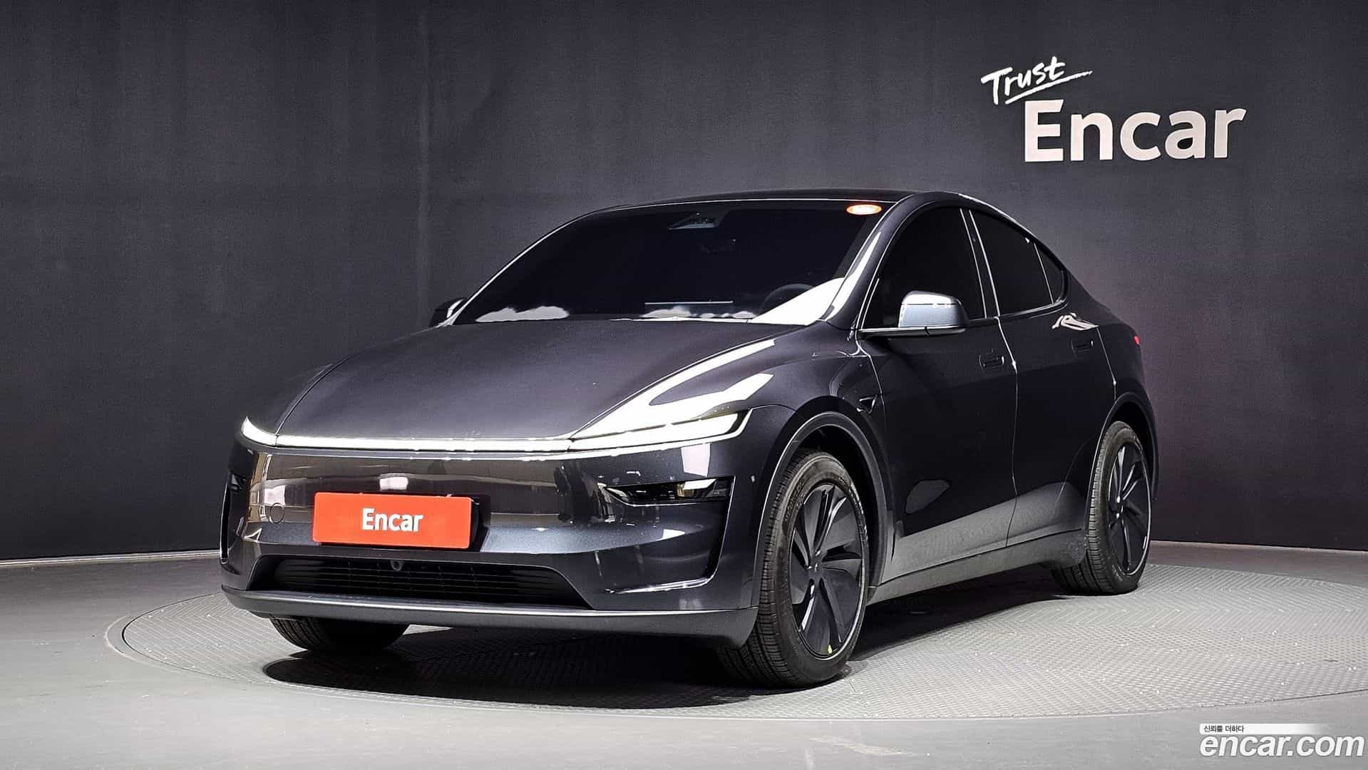 Model Y Tesla 2026.1-OUTER-001