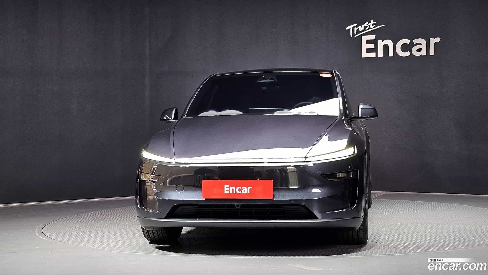 Model Y Tesla 2026.1-OUTER-003