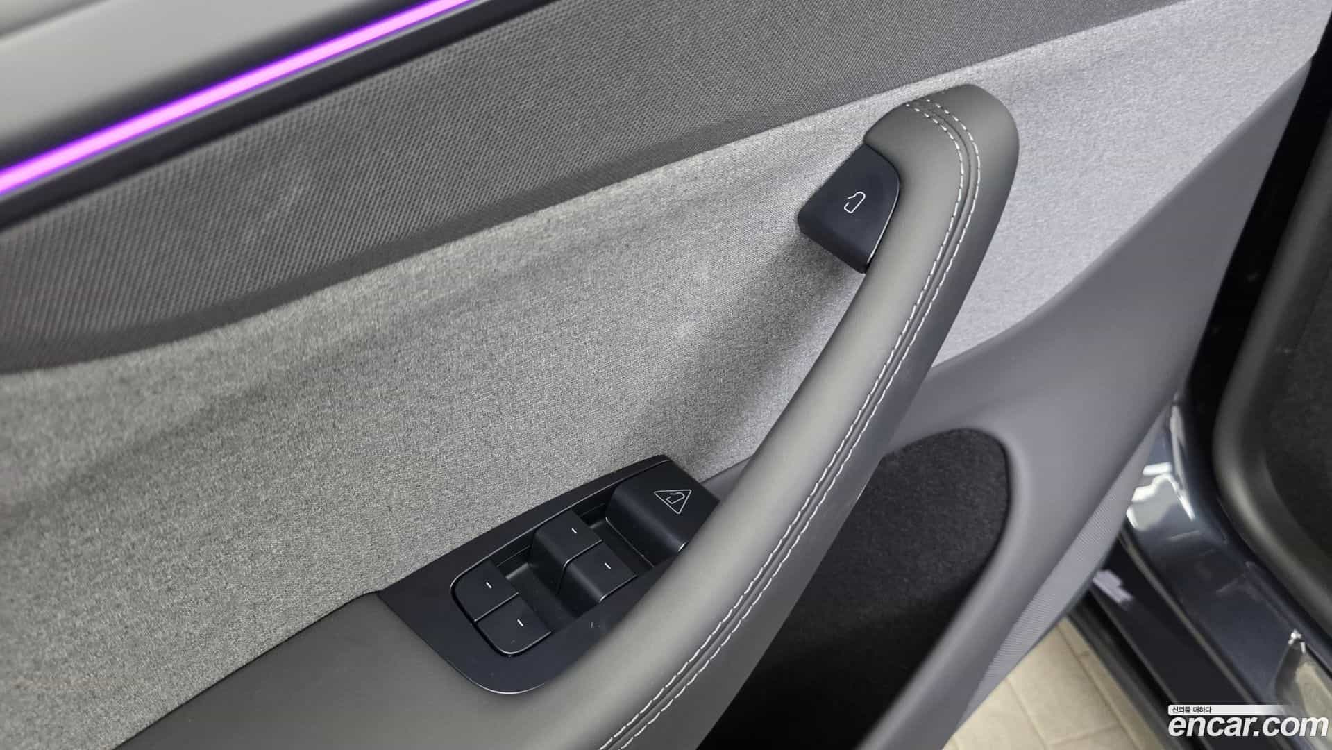 Model Y Tesla 2026.1-OPTION-042