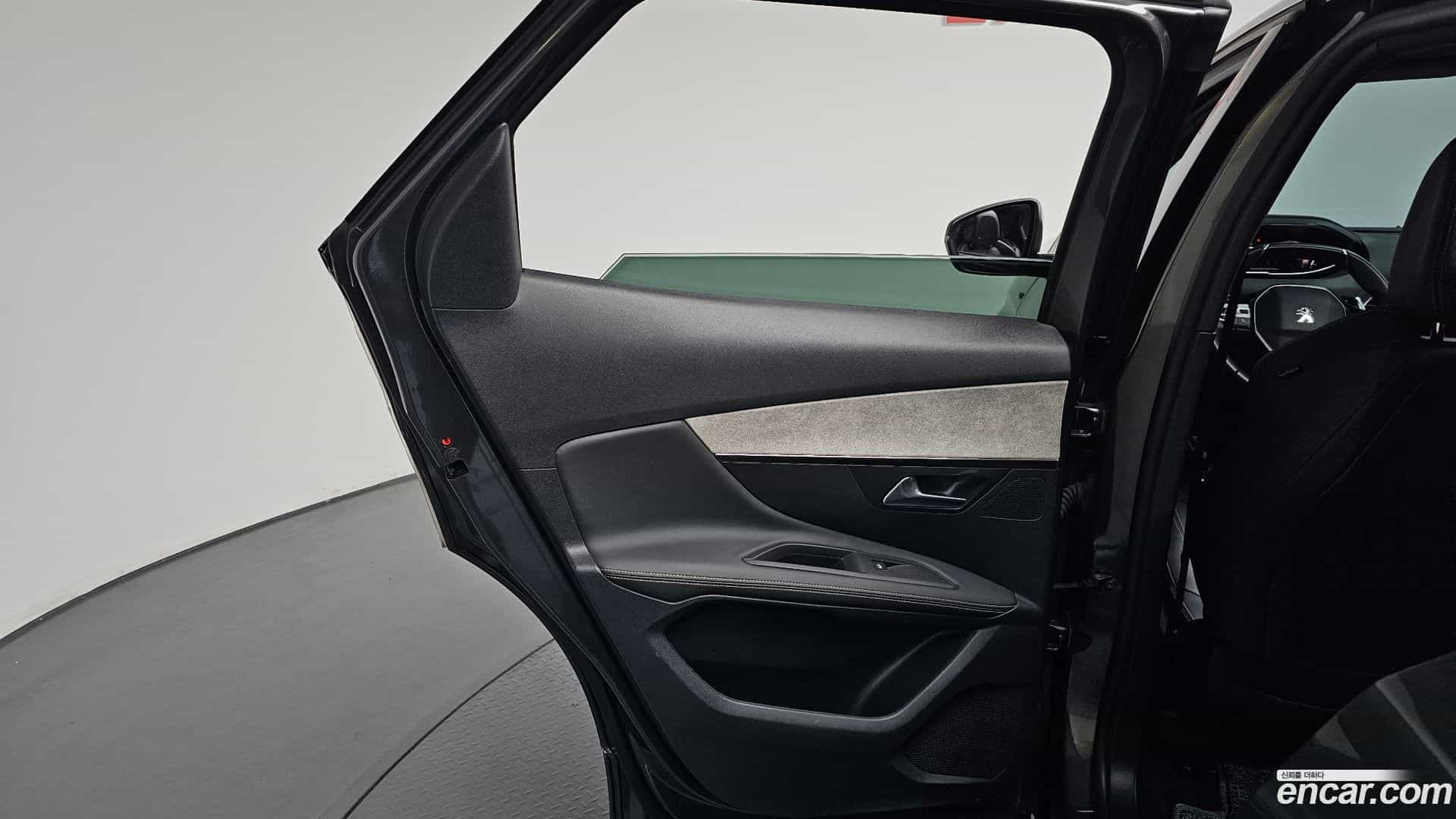 3008 Peugeot 2022.6-INNER-035