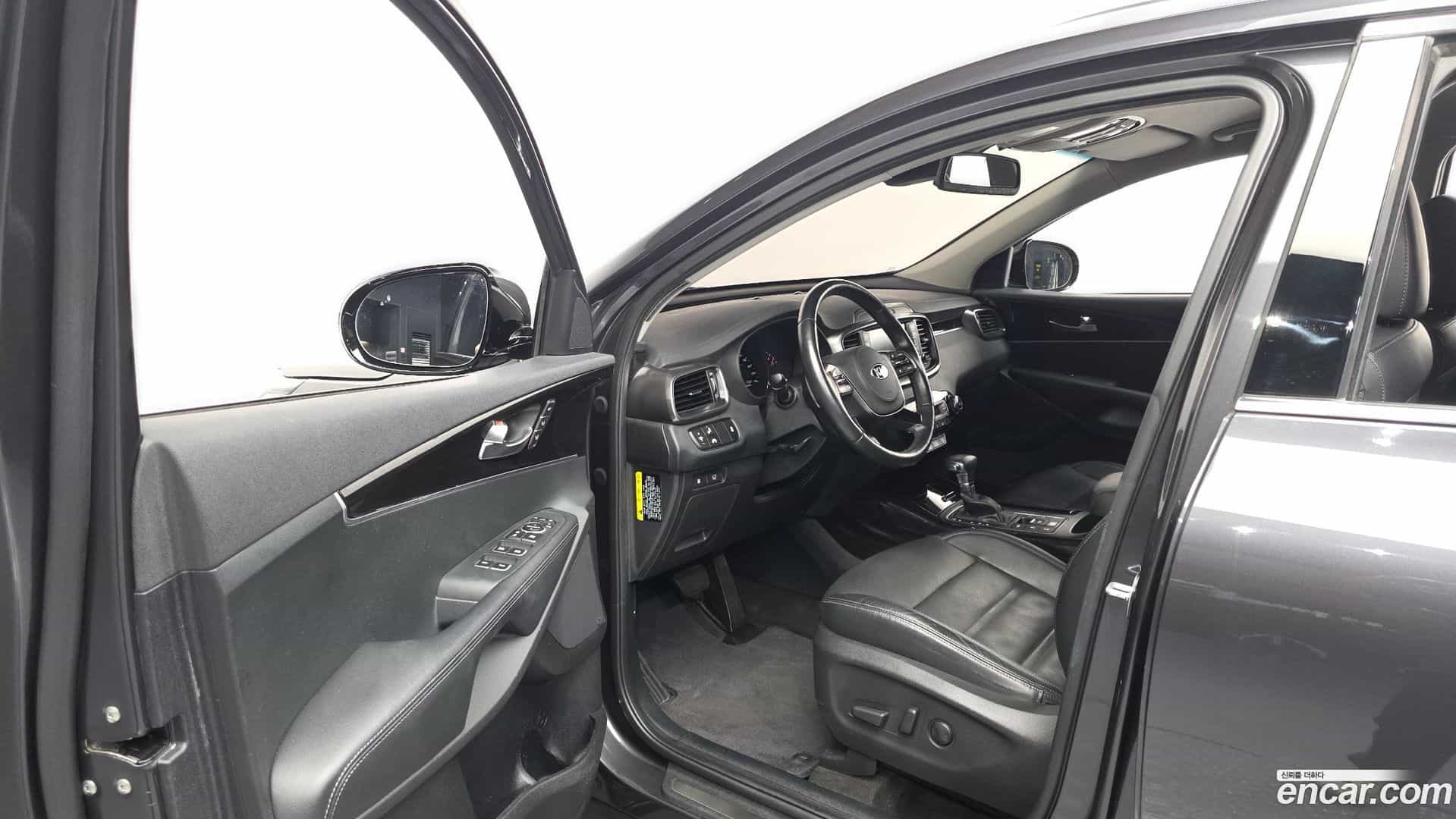 Sorento Kia 2017.8-INNER-010