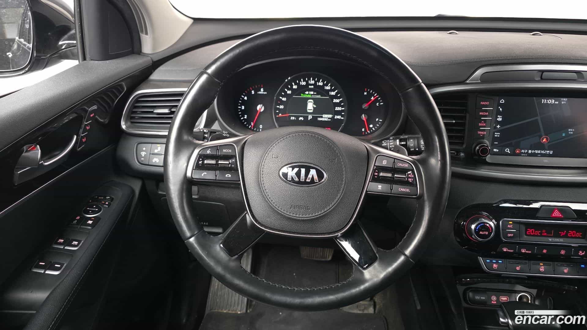 Sorento Kia 2017.8-OPTION-017