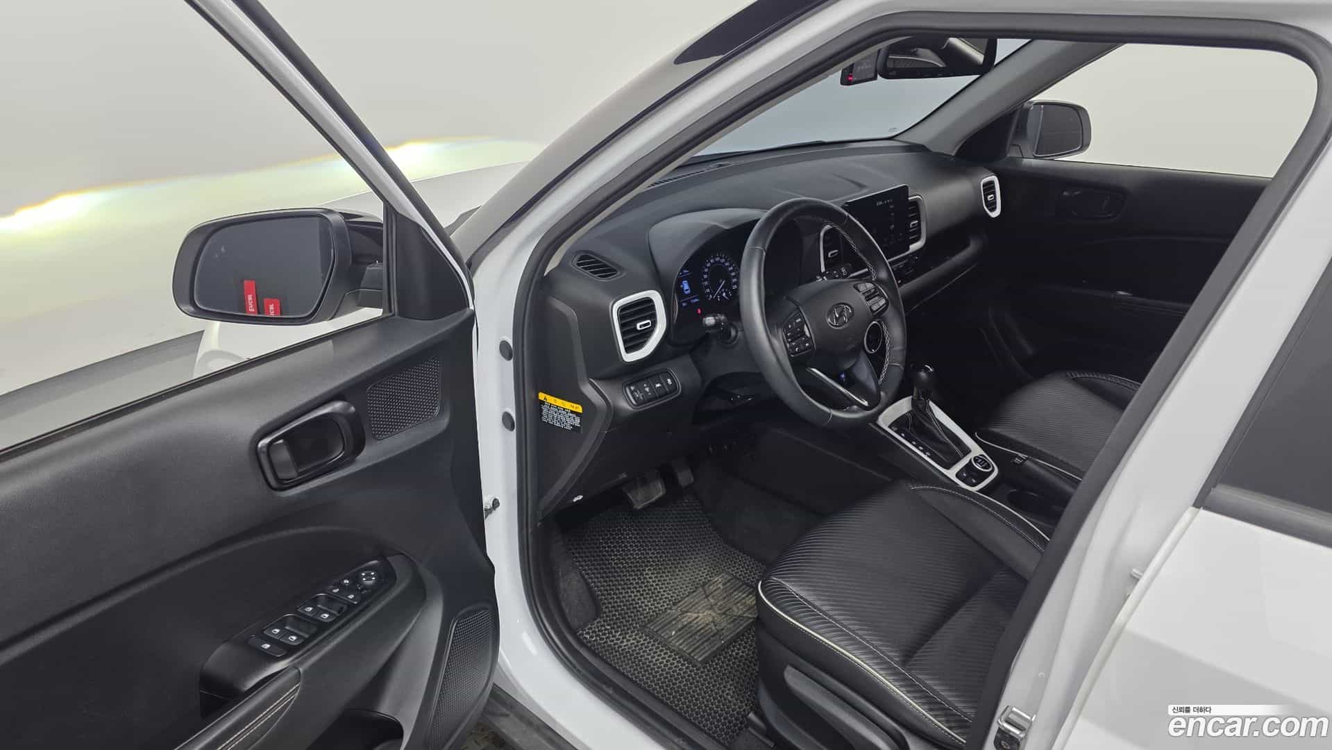 Venue Hyundai 2020.1-INNER-010