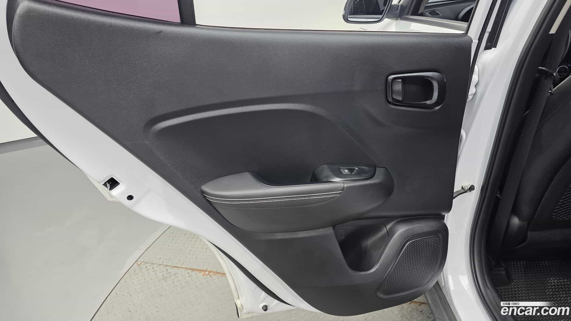 Venue Hyundai 2020.1-INNER-035