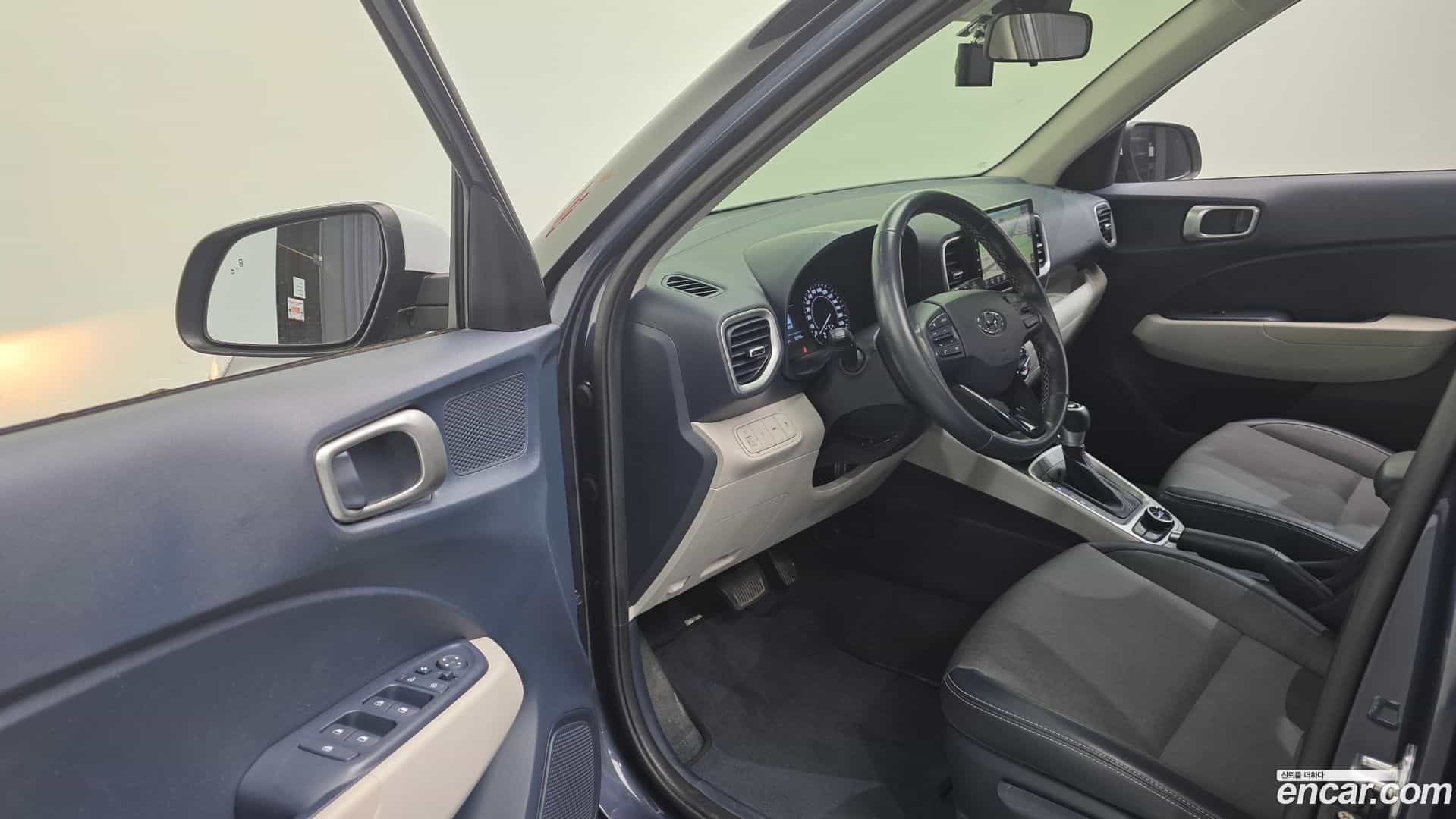Venue Hyundai 2020.6-OPTION-015