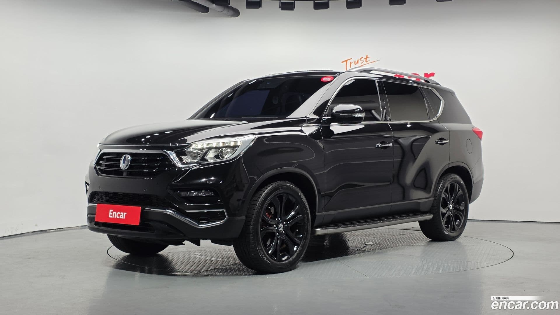 Main__Slider__Photo:Rexton KG Mobility 2017.10-0