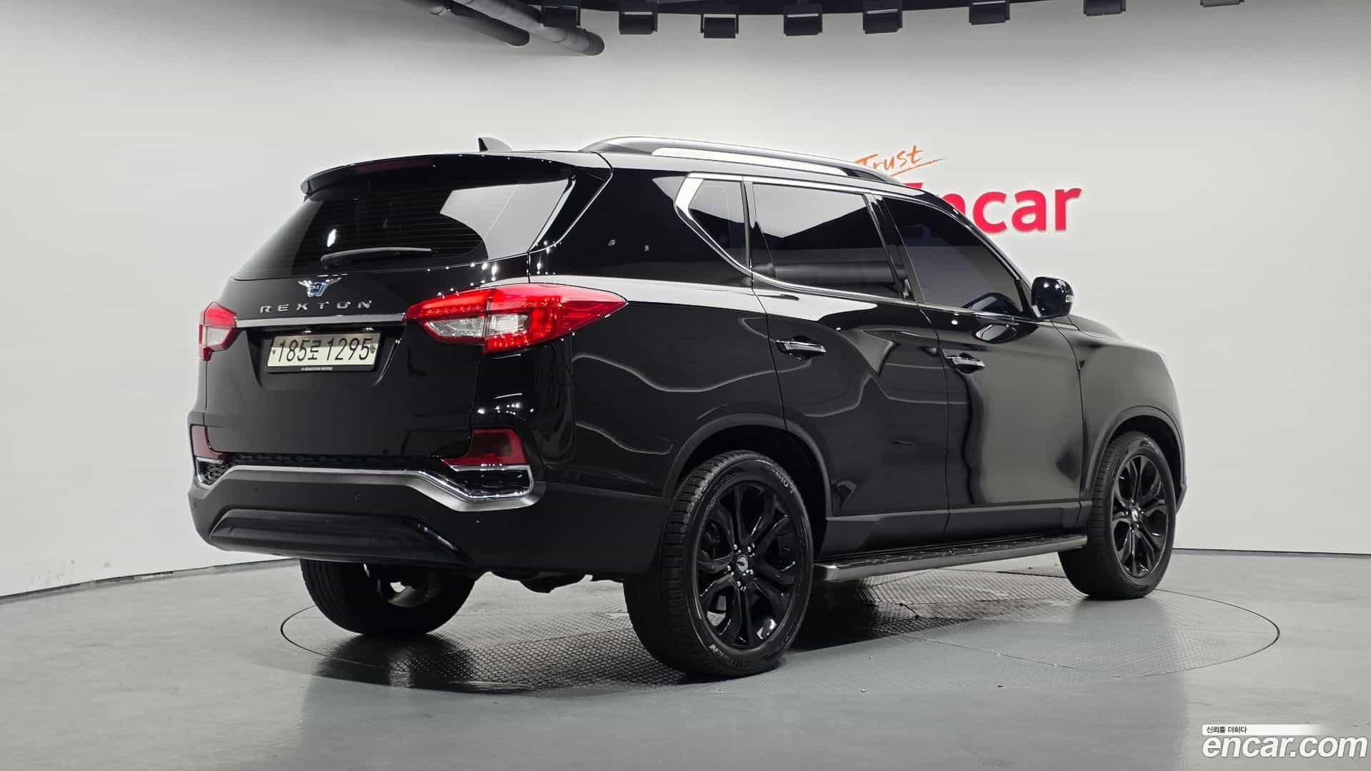 Rexton KG Mobility 2017.10-OUTER-002