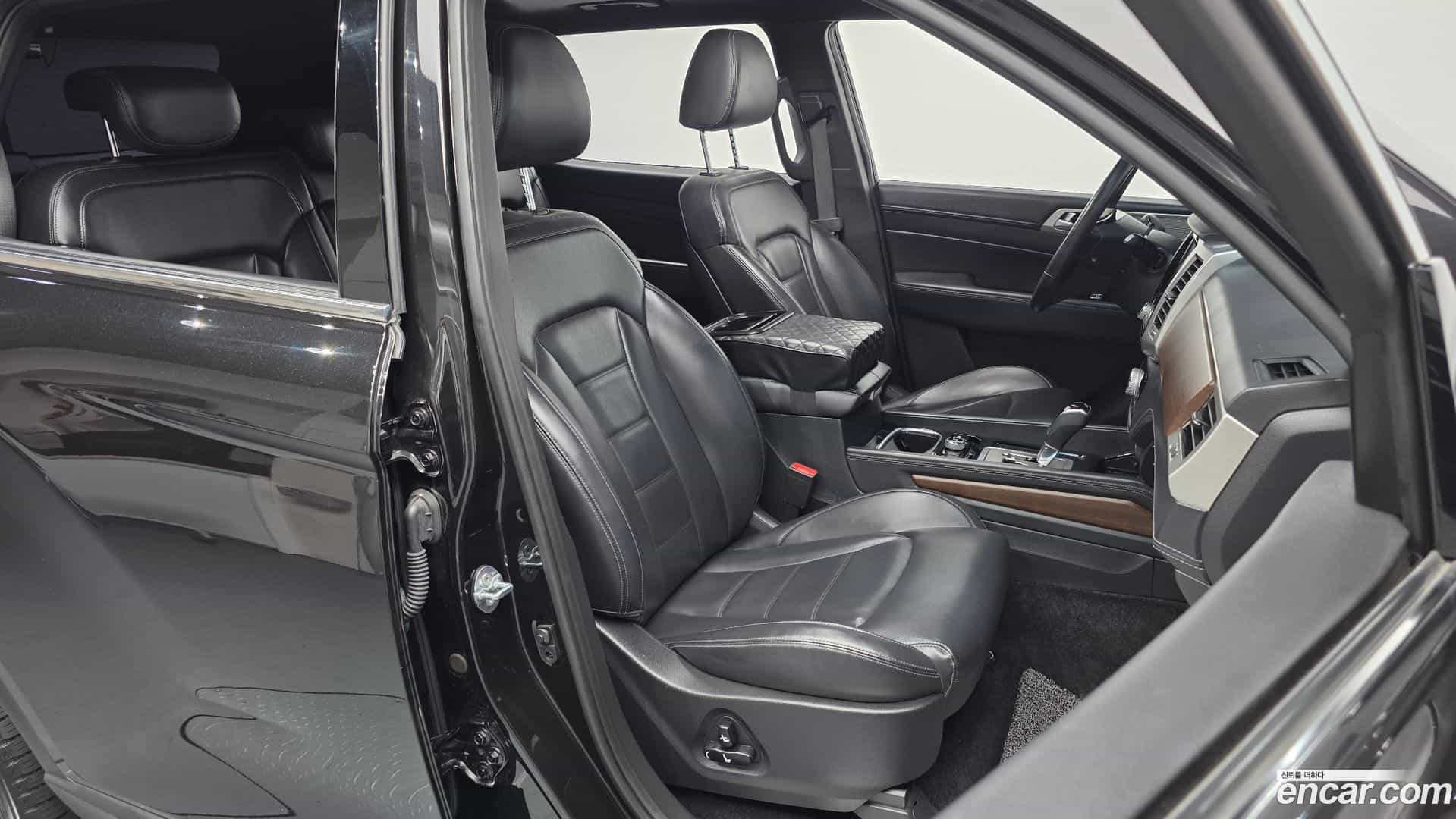 Rexton KG Mobility 2017.10-OPTION-016