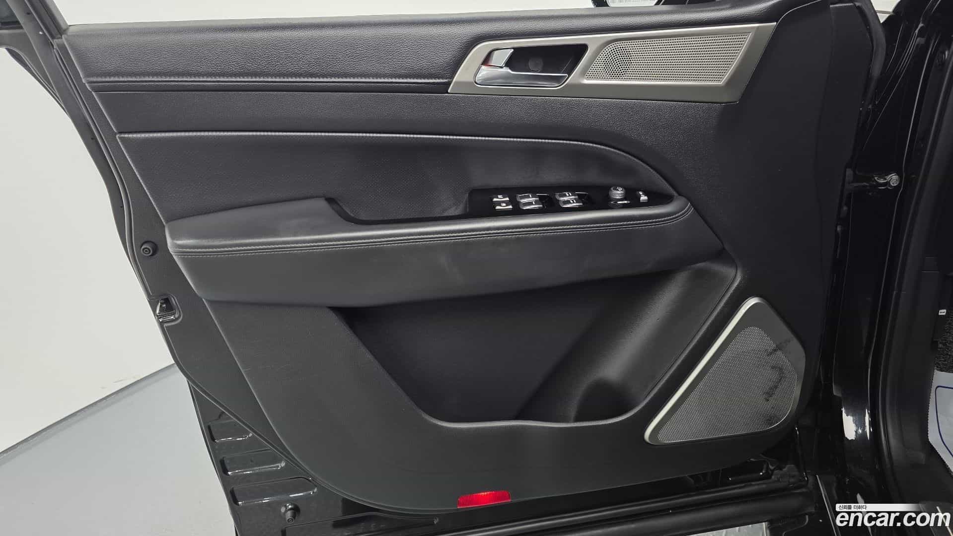 Rexton KG Mobility 2017.10-OPTION-040
