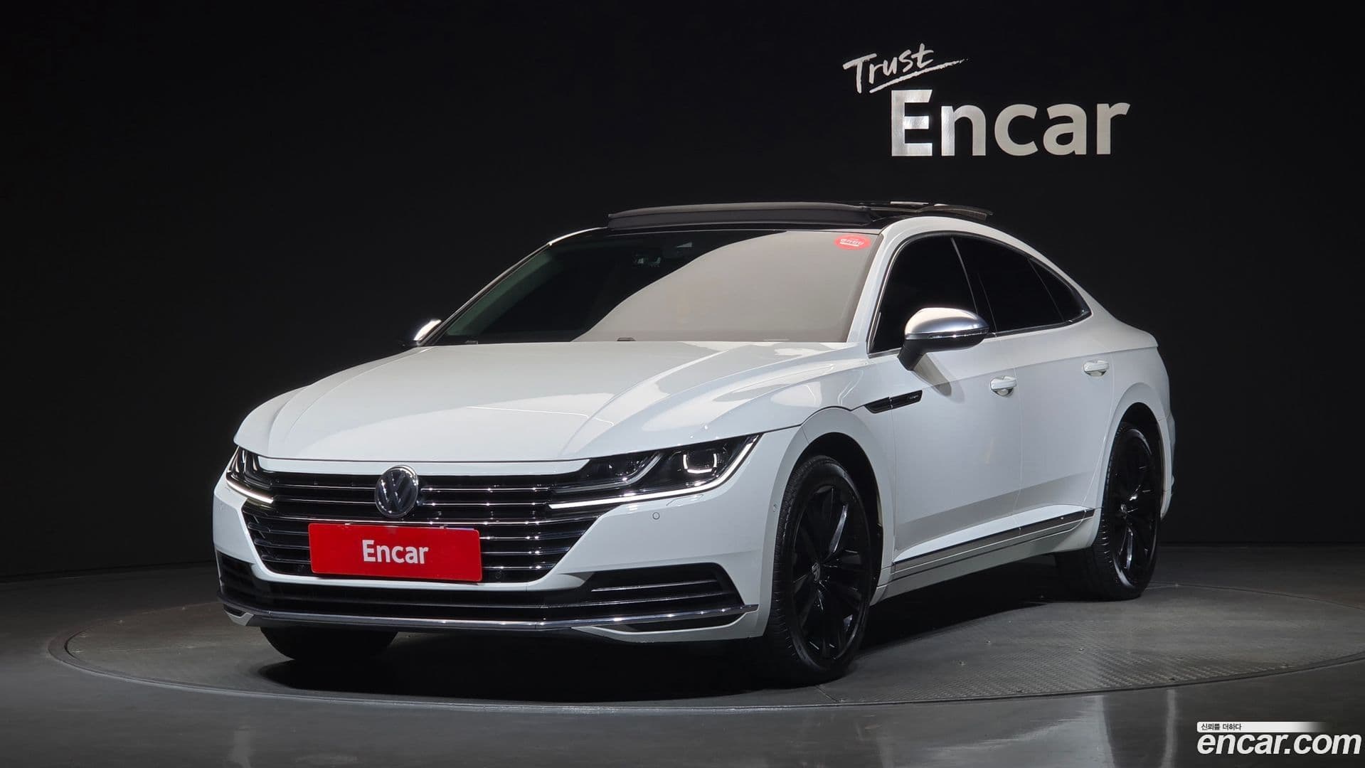 Main__Slider__Photo:Arteon Volkswagen 2018.11-0
