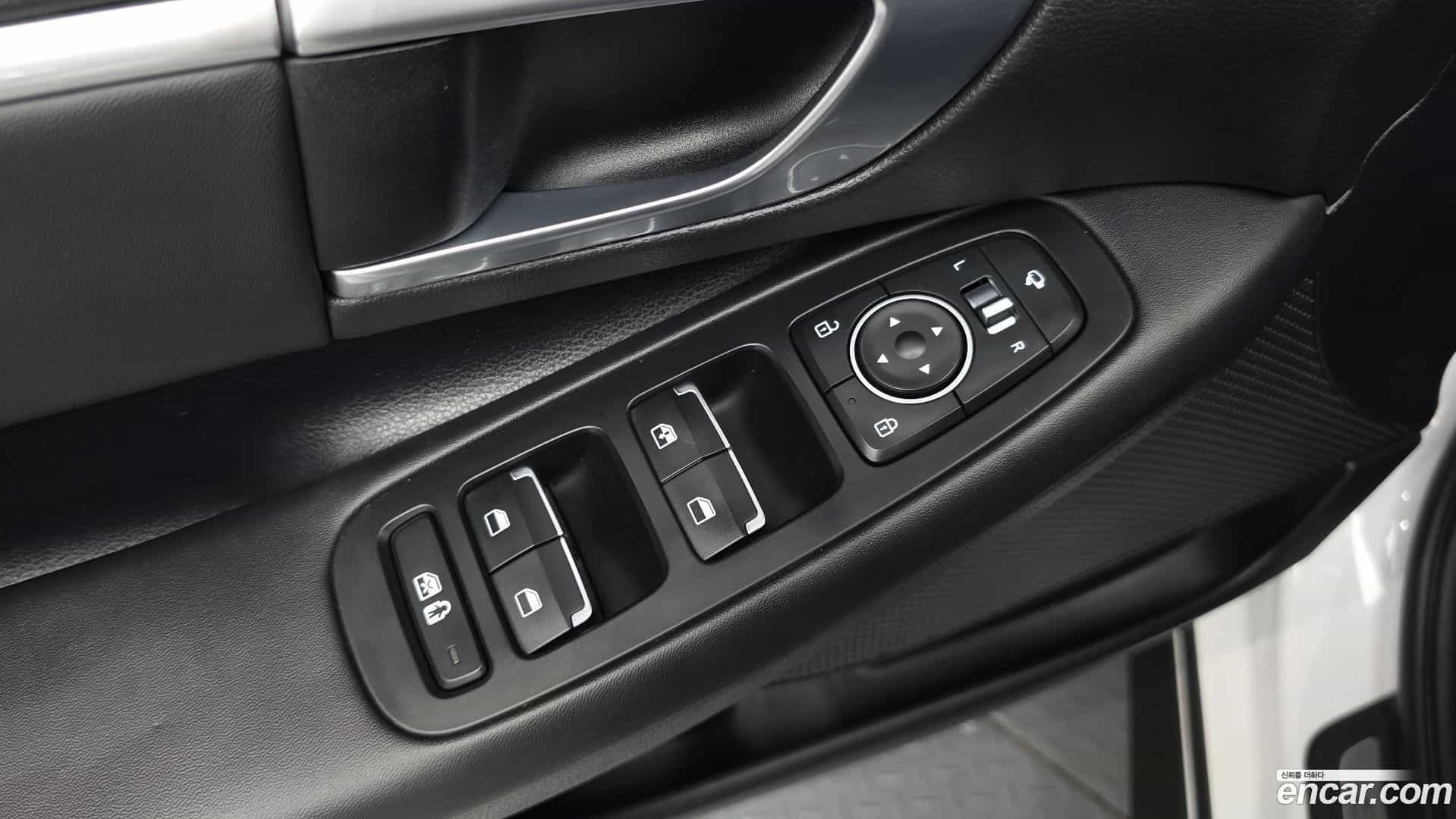 Sonata Hyundai 2019.5-OPTION-023