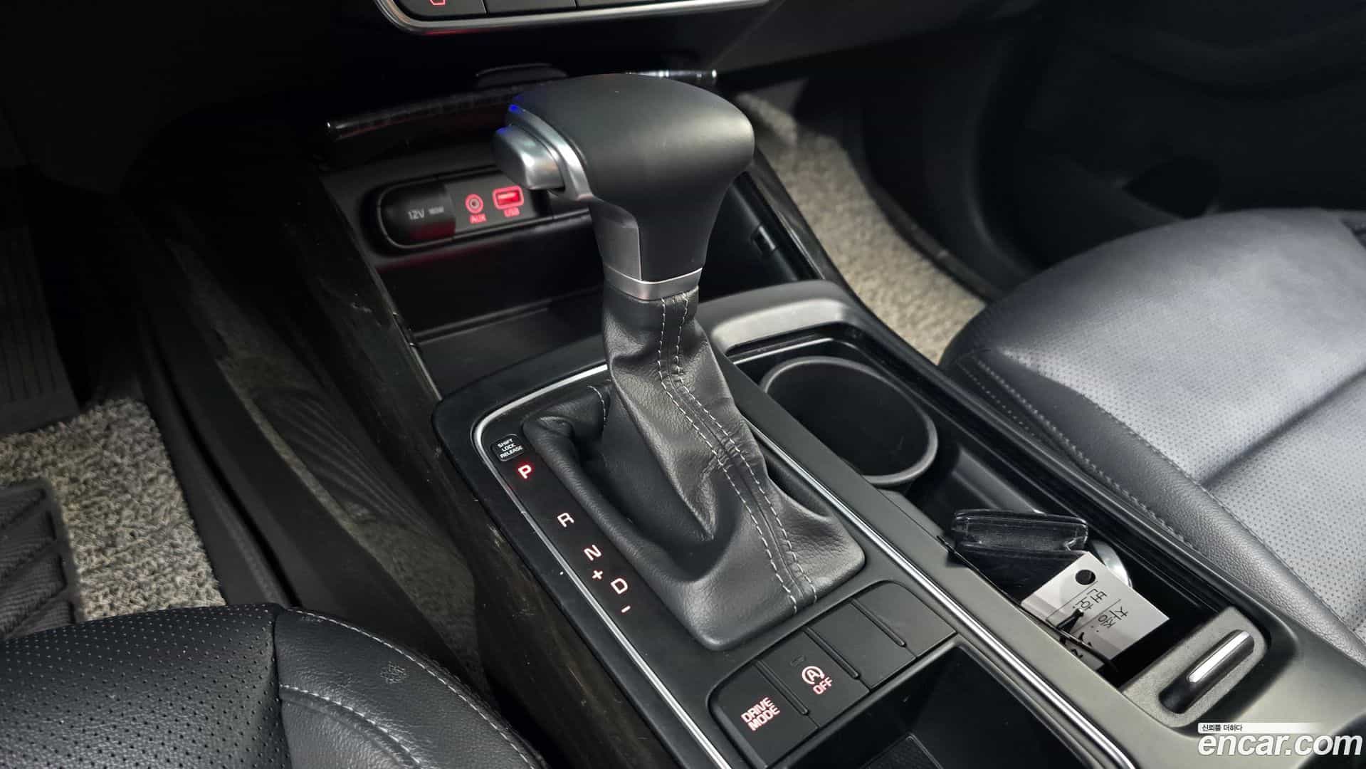 Sorento Kia 2019.2-INNER-009