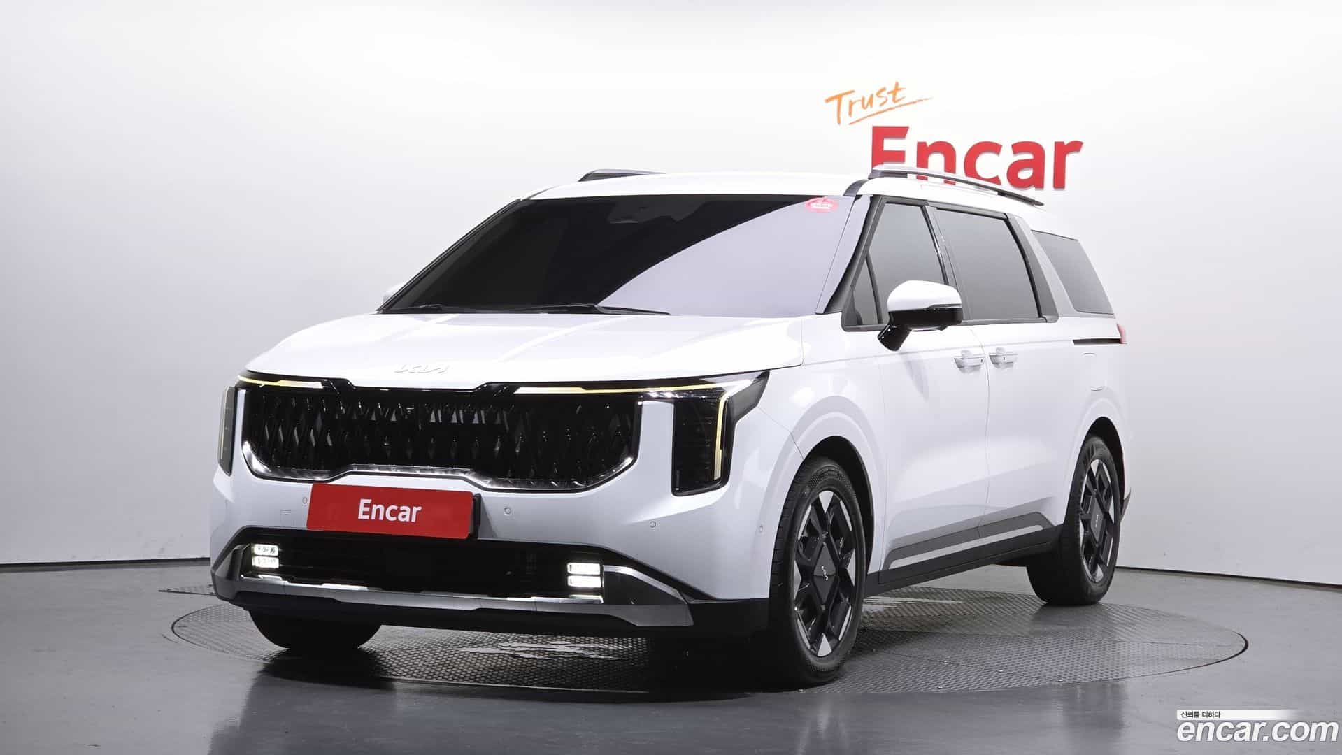 Canival Kia 2023.11-OUTER-001