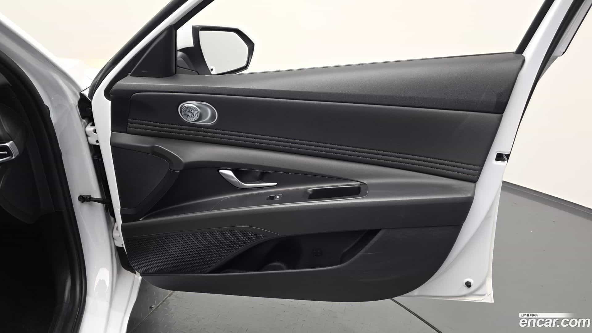 AVANTE Hyundai 2021.7-INNER-035