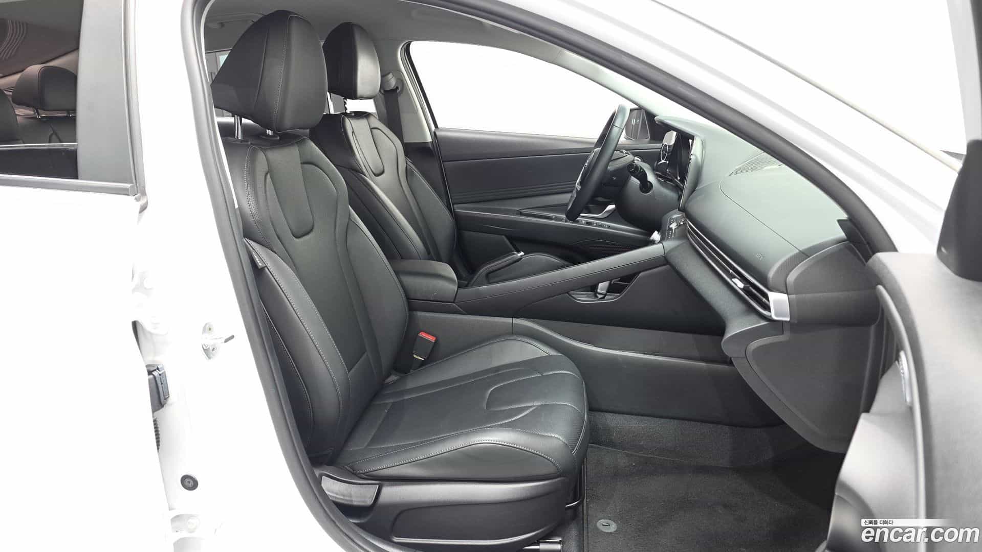 AVANTE Hyundai 2021.7-INNER-036