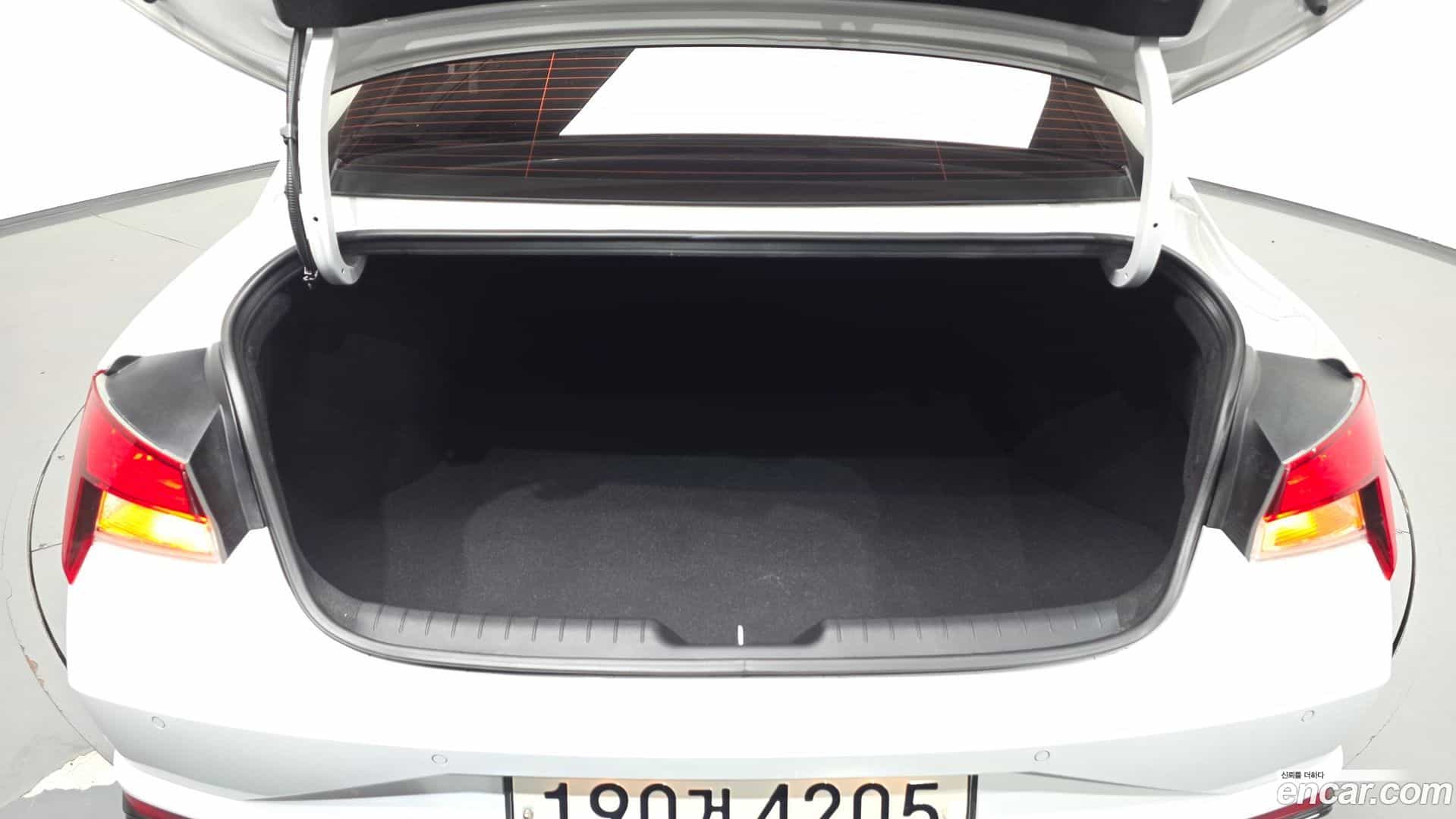 AVANTE Hyundai 2021.7-OPTION-045